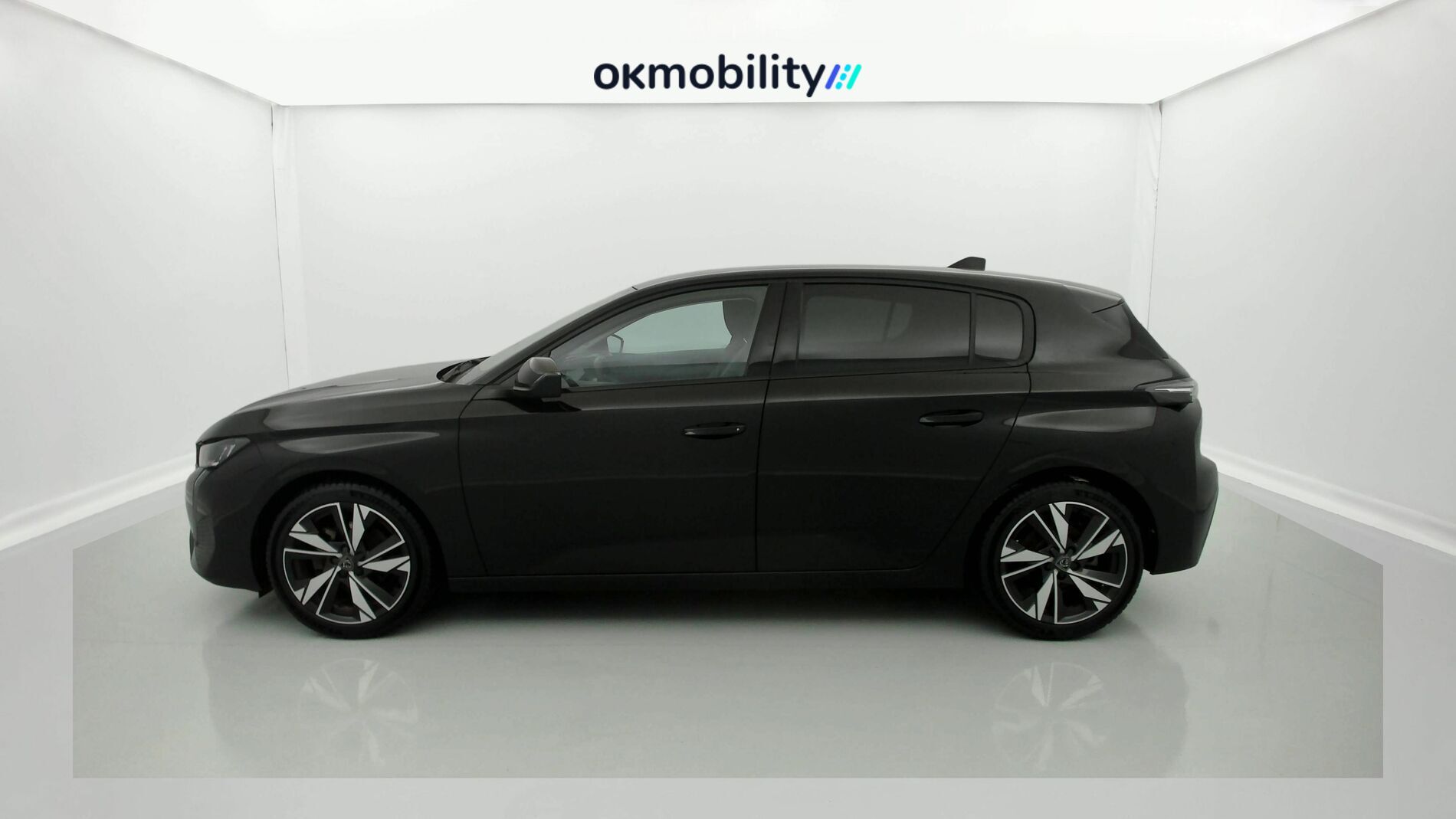 peugeot 308 allure 1.2 PURETECH 130 EAT 2023 negro perla nera 3