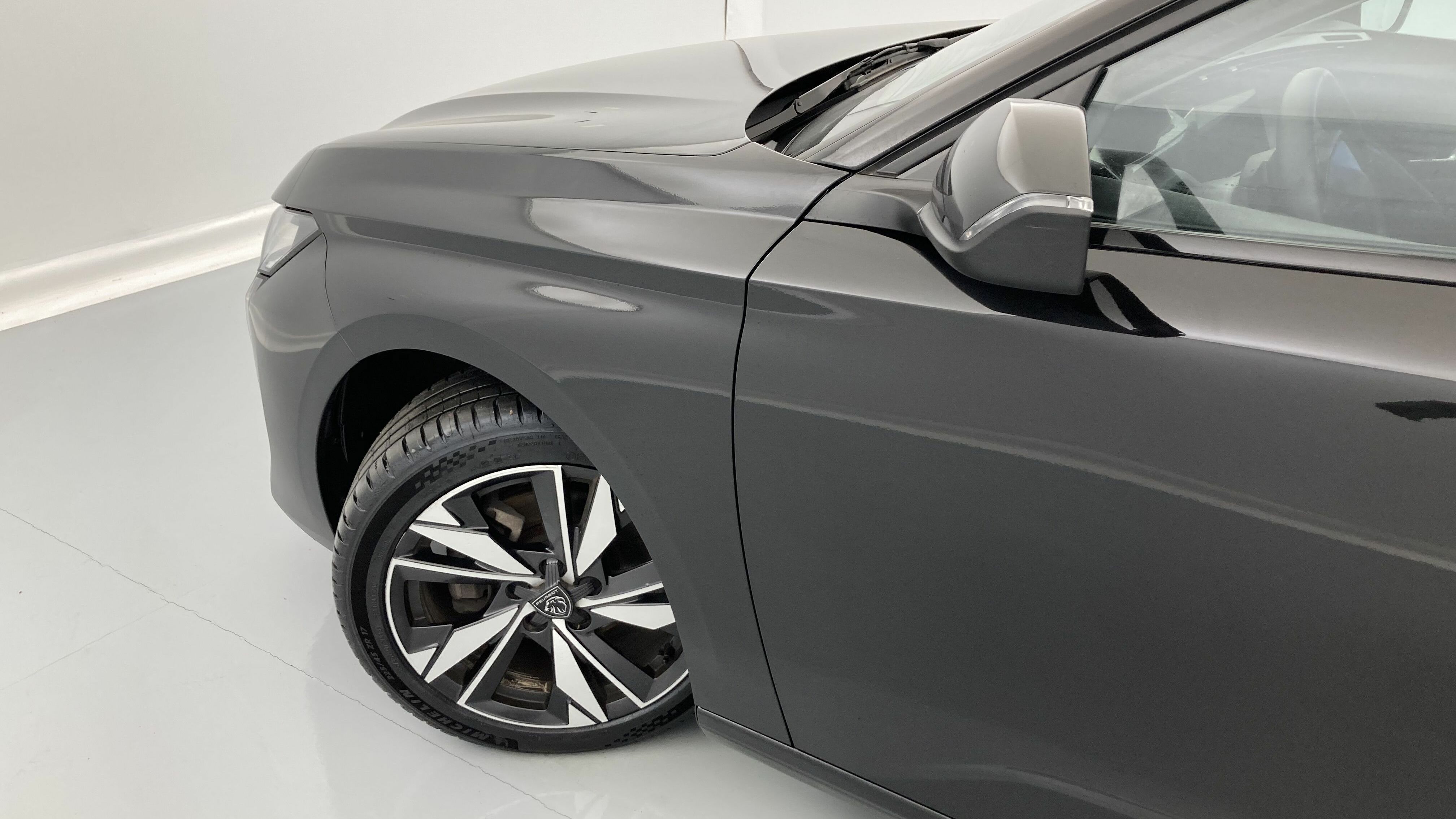 peugeot 308 allure 1.2 PURETECH 130 EAT 2023 negro perla nera 22