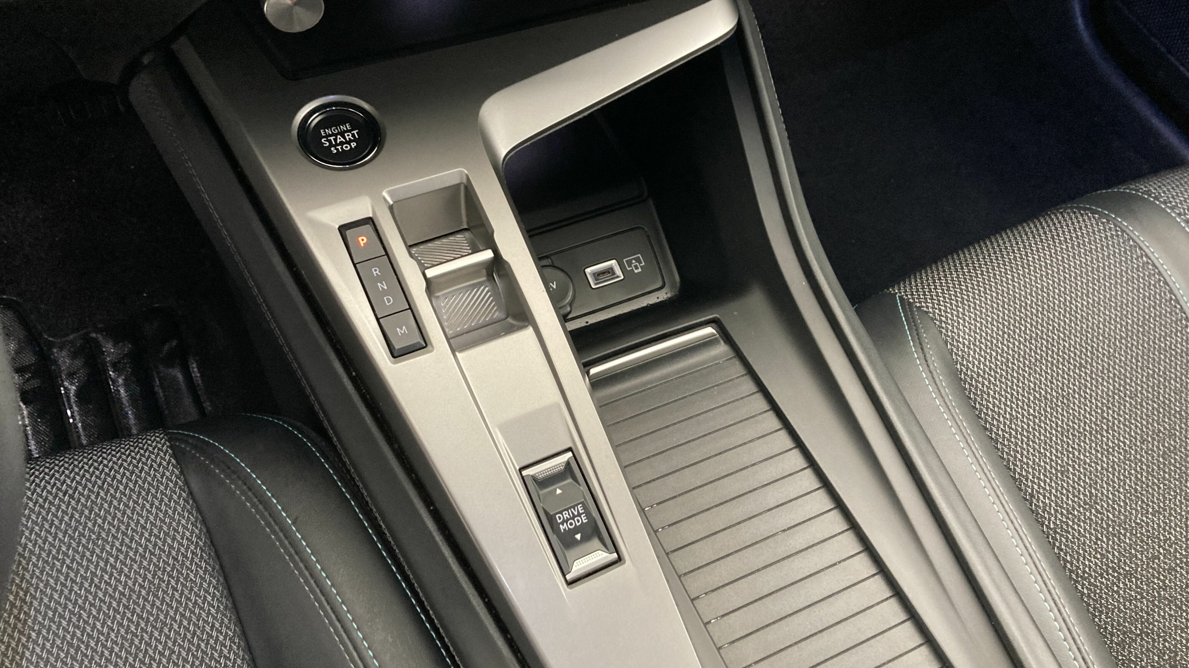 peugeot 308 allure 1.2 PURETECH 130 EAT 2023 gris artense 16