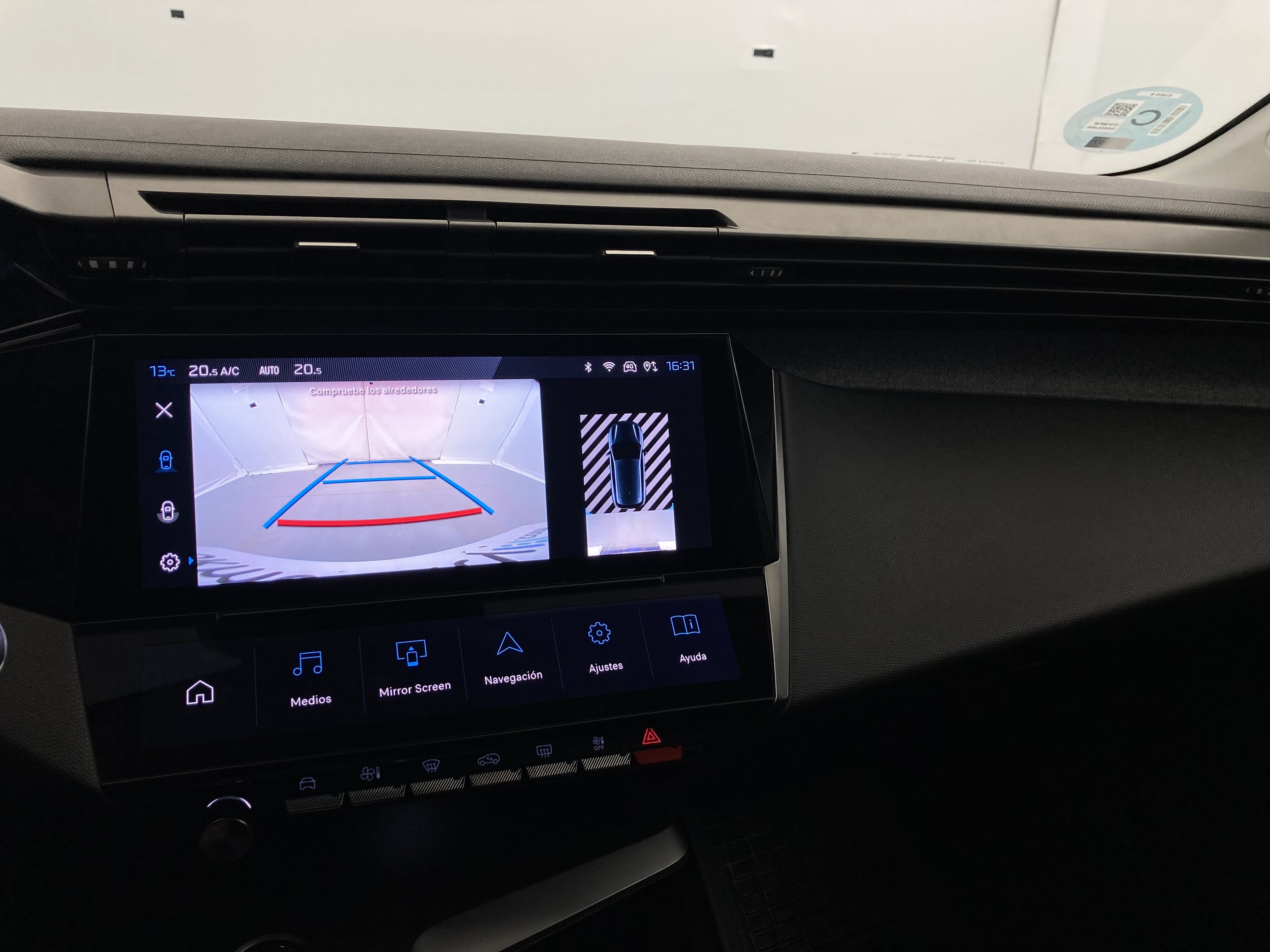 peugeot 308 allure 1.2 PURETECH 130 EAT 2023 negro perla nera 25