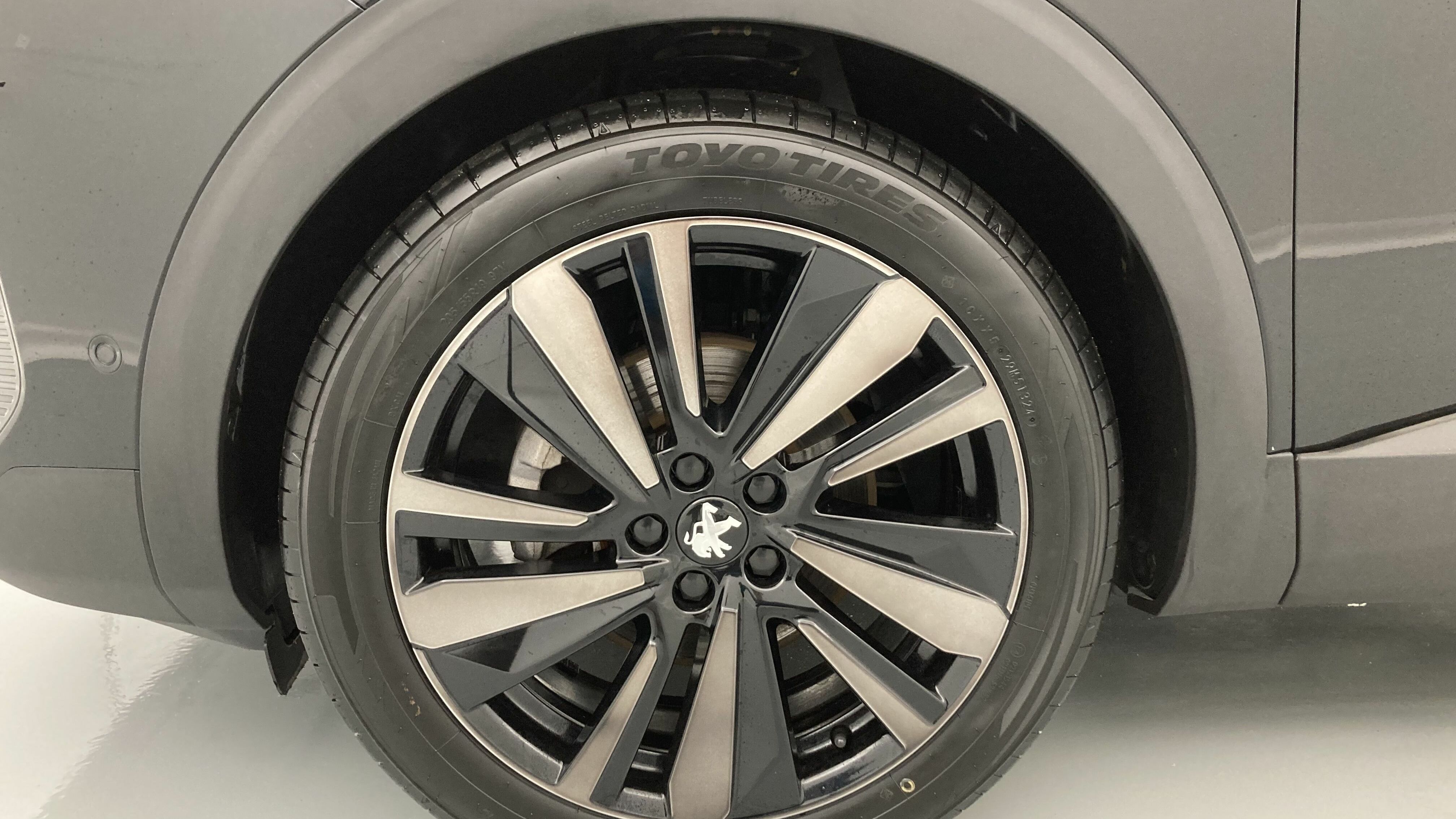 peugeot 3008 gt 1.2 PURETECH 130 EAT 2023 negro perla 21