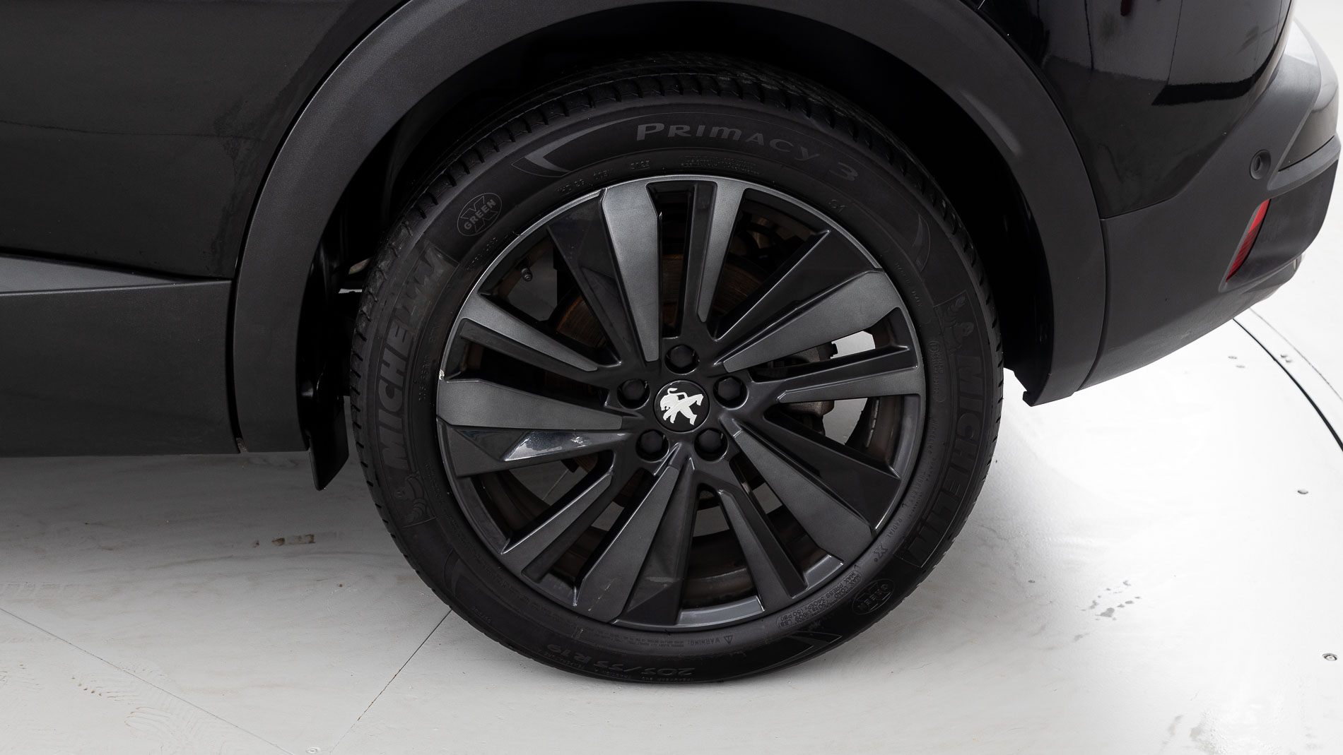 peugeot 3008 gt 1.2 PURETECH 130 EAT 2023 negro perla 27