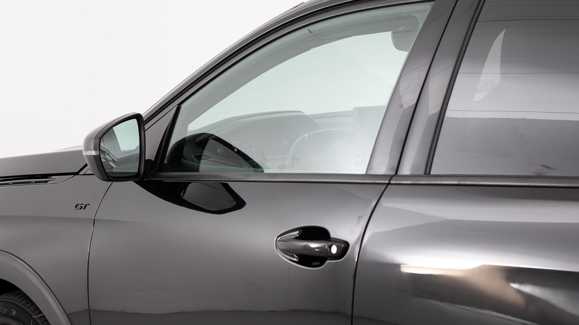 peugeot 3008 gt 1.2 PURETECH 130 EAT 2023 negro perla 37