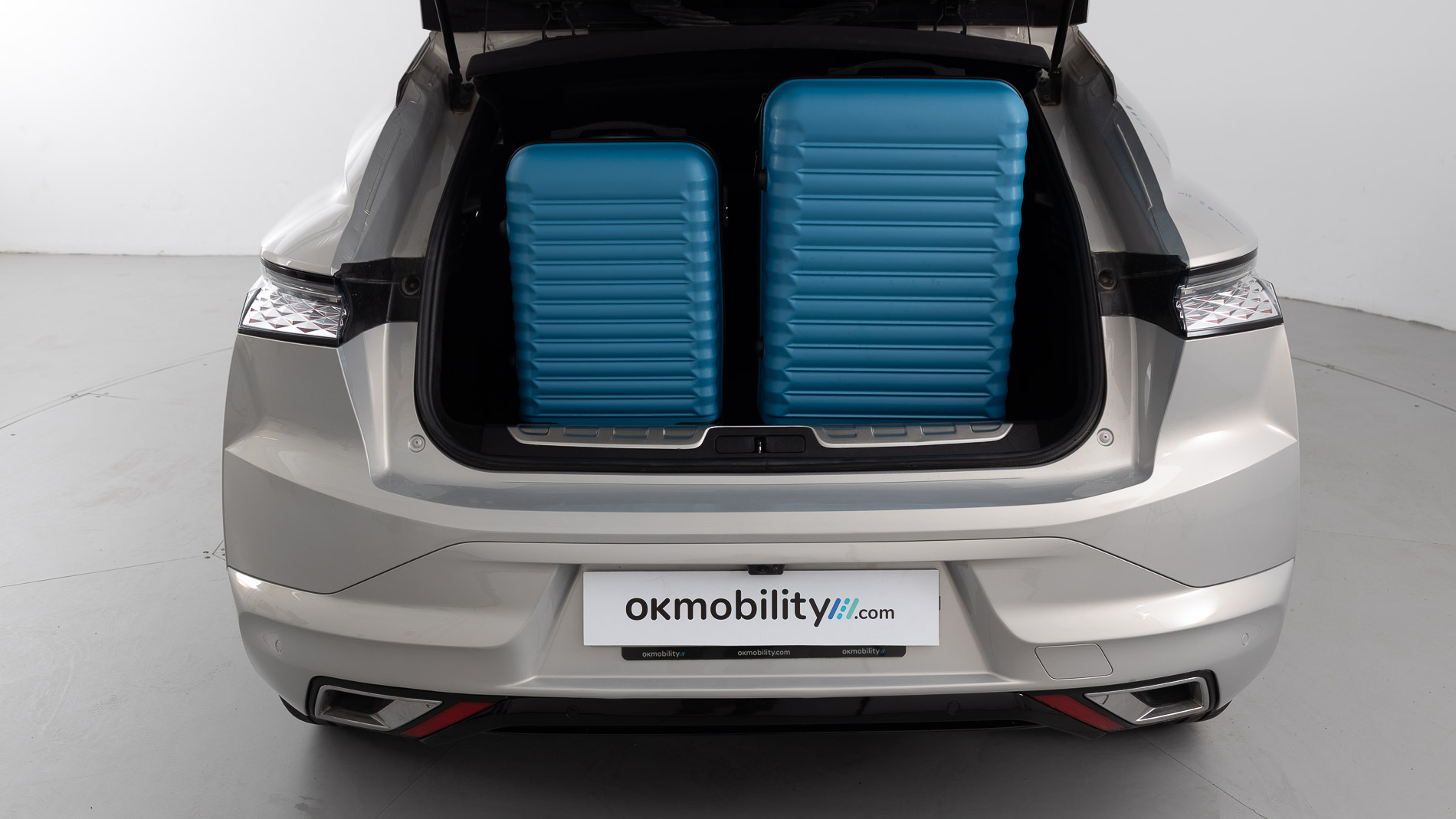 ds ds4 performance line + E-TENSE 225 CA 2023 crystal pearl 33