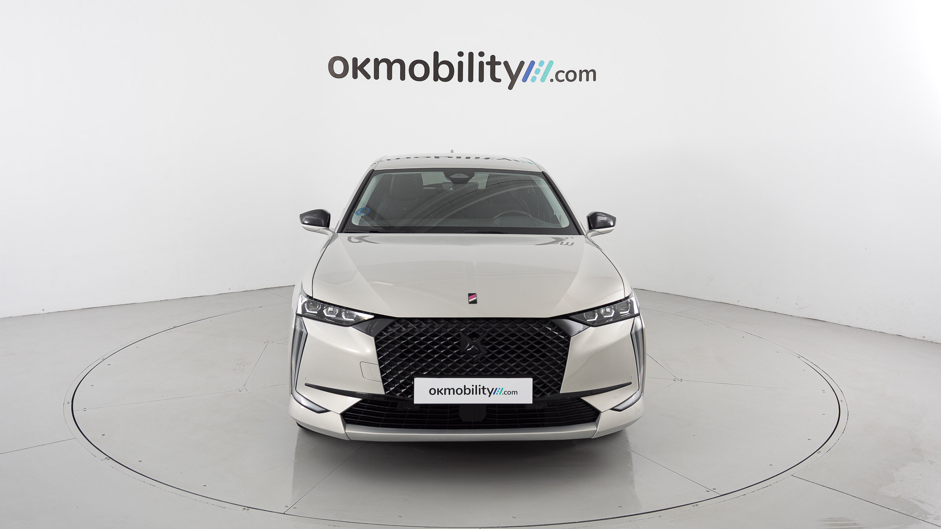 ds ds4 performance line + E-TENSE 225 CA 2023 crystal pearl 4