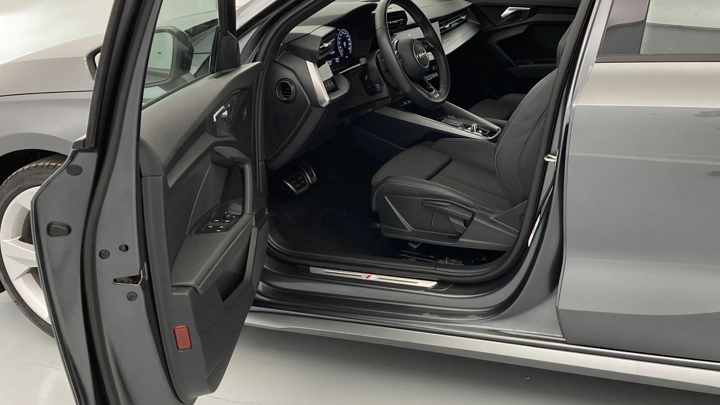 audi a3 sportback s line 35 TFSI 150 STRONIC 2024 daytonagrau 13