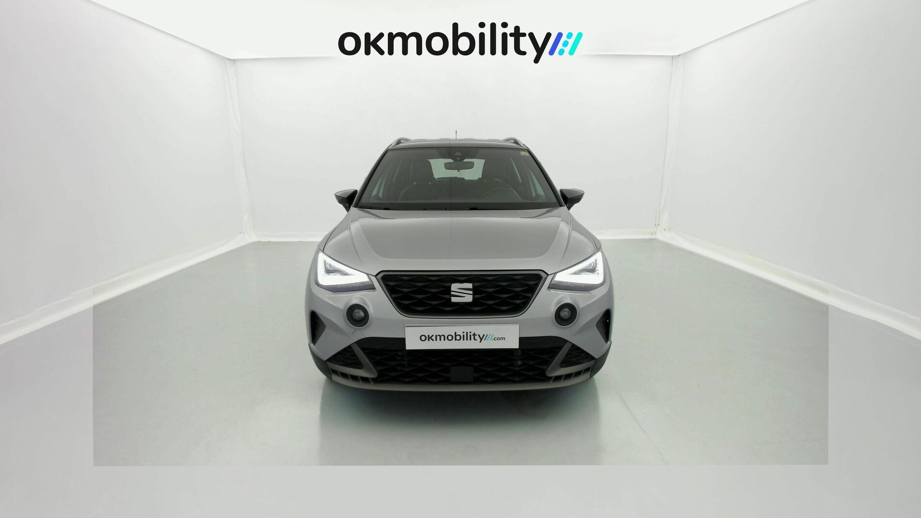 seat arona fr 1.0 TSI 110 2023 midnight schwarz metallic / magnetic grau metallic 4