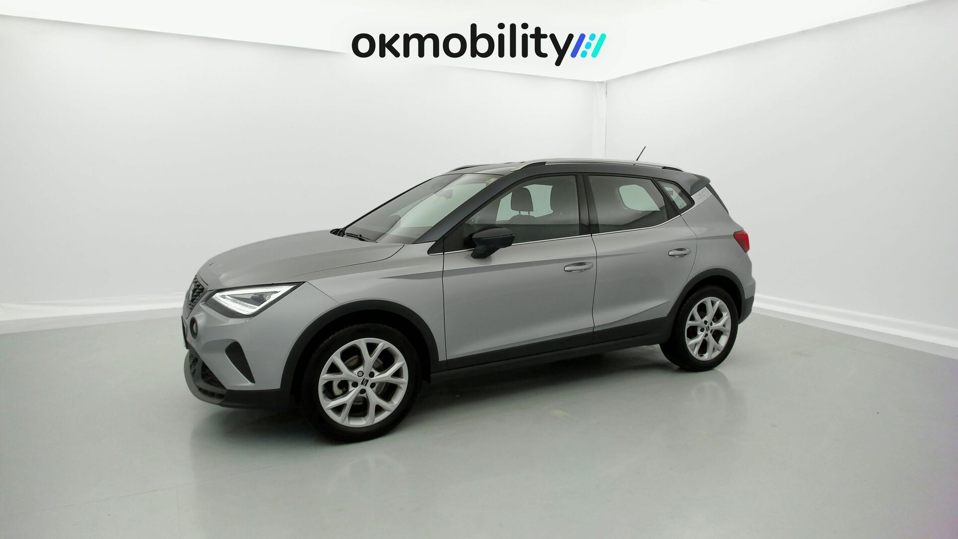 seat arona fr 1.0 TSI 110 2023 midnight schwarz metallic / magnetic grau metallic 5