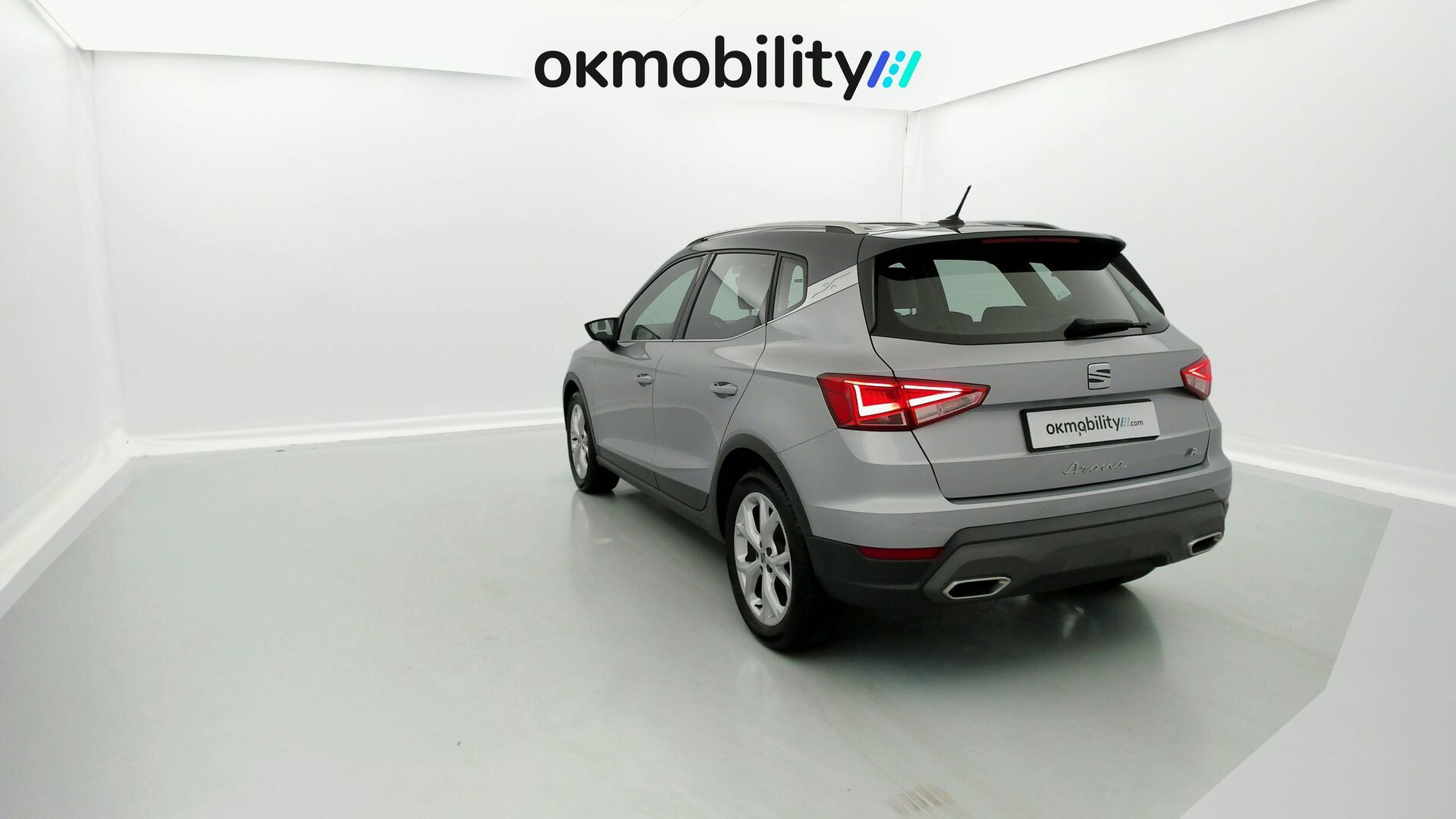 seat arona fr 1.0 TSI 110 2023 midnight schwarz metallic / magnetic grau metallic 9