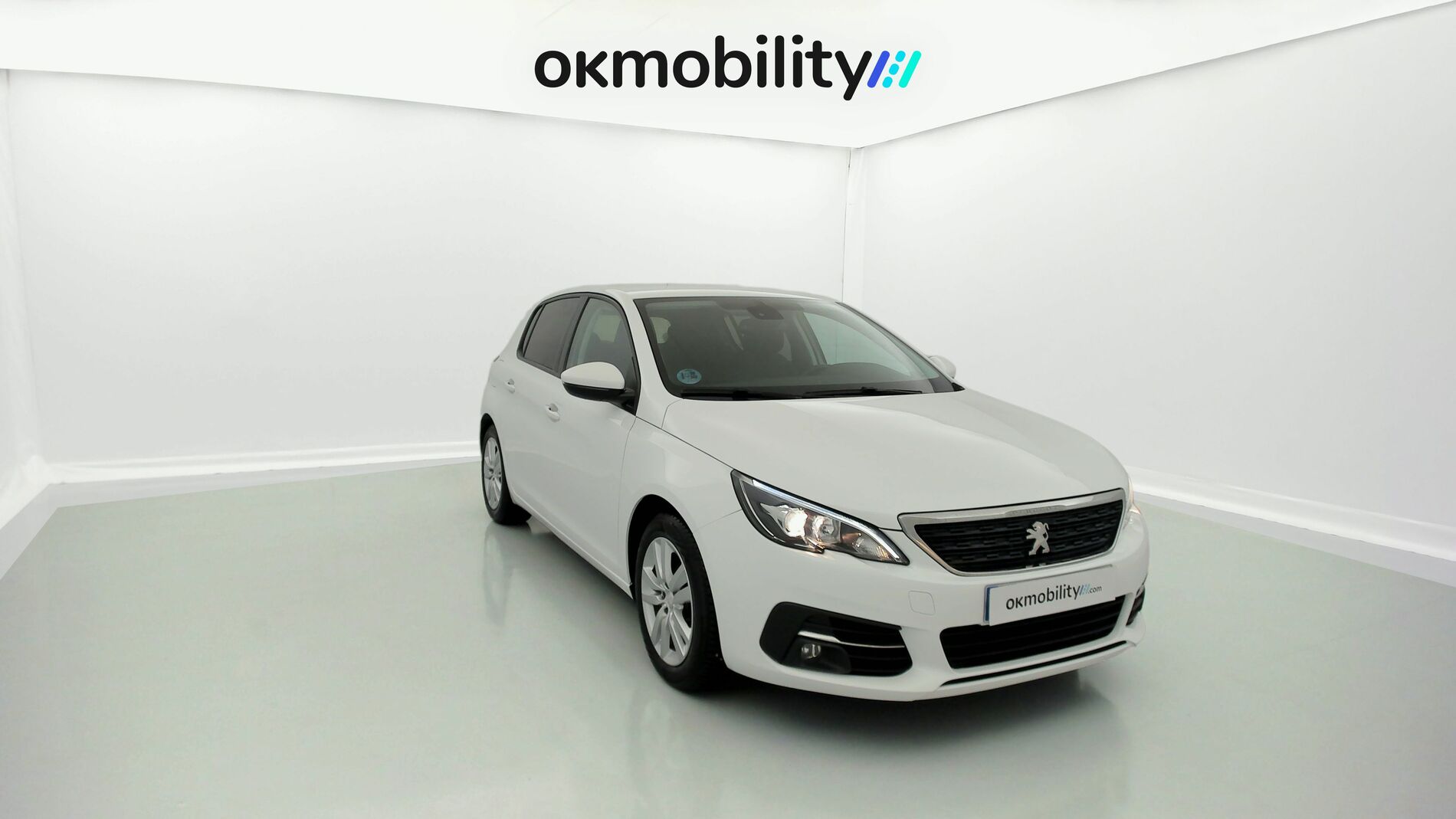 peugeot 308 active pack 1.2 PURETECH 110CV 2021 blanco banquise 3