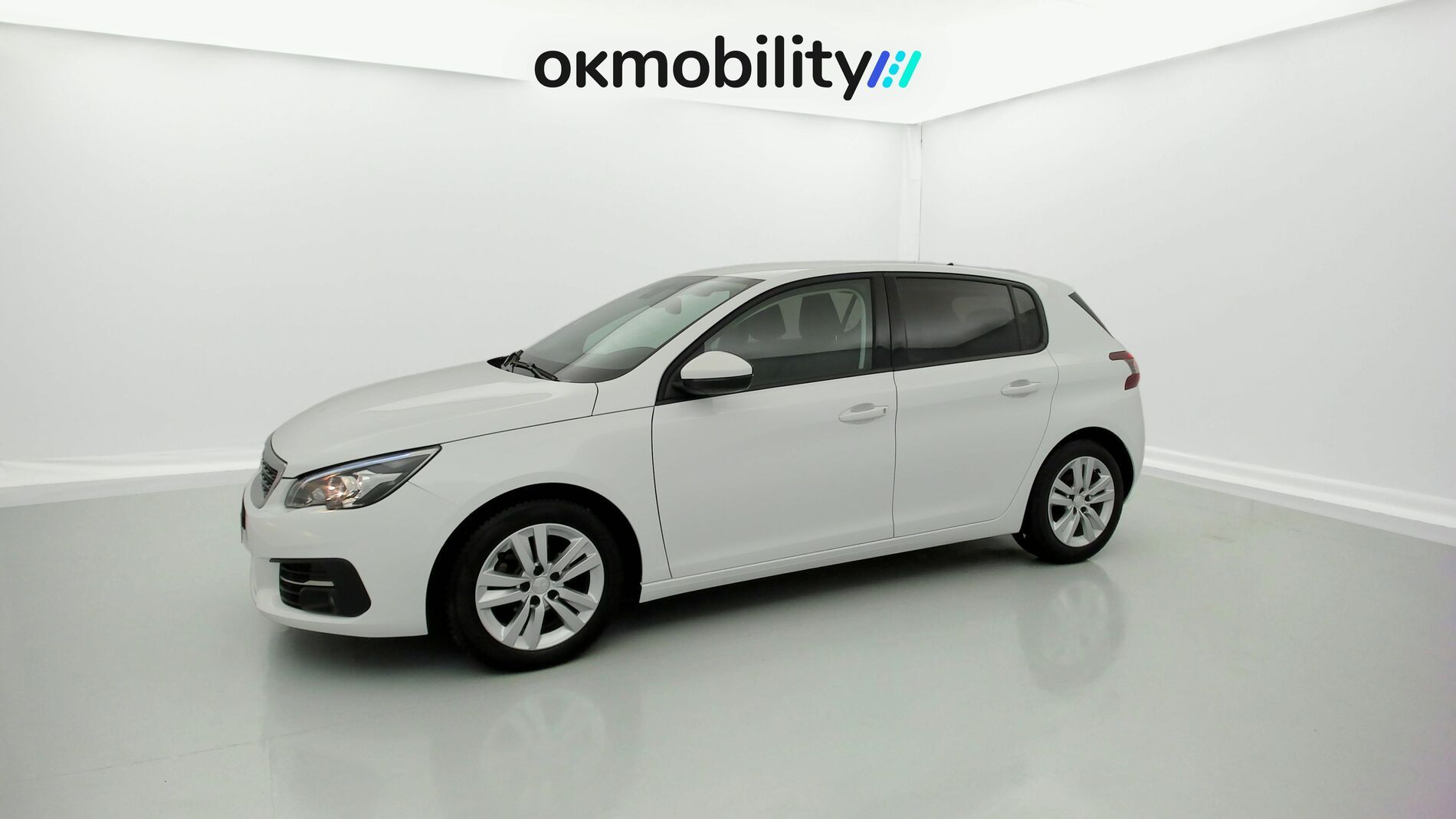 peugeot 308 active pack 1.2 PURETECH 110CV 2021 blanco banquise 5