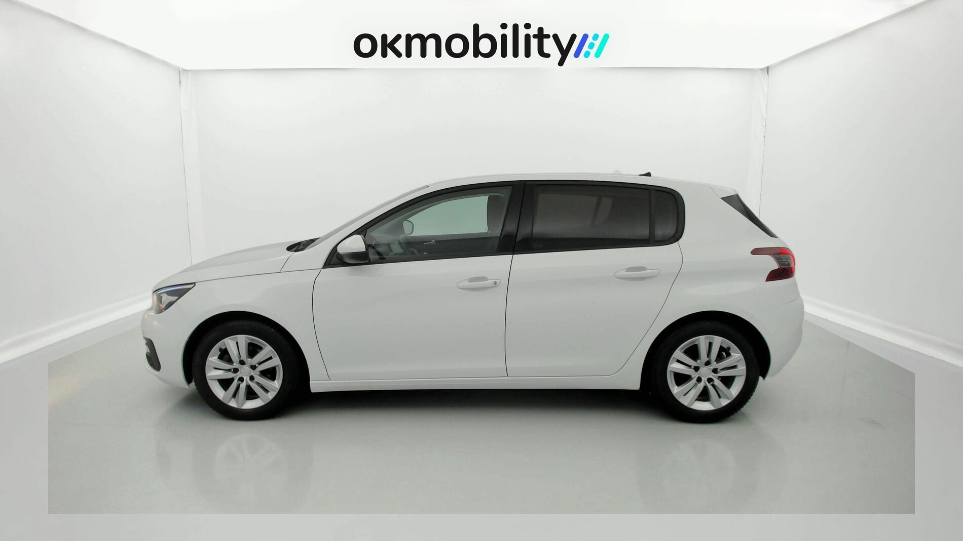 peugeot 308 active pack 1.2 PURETECH 110CV 2021 blanco banquise 8