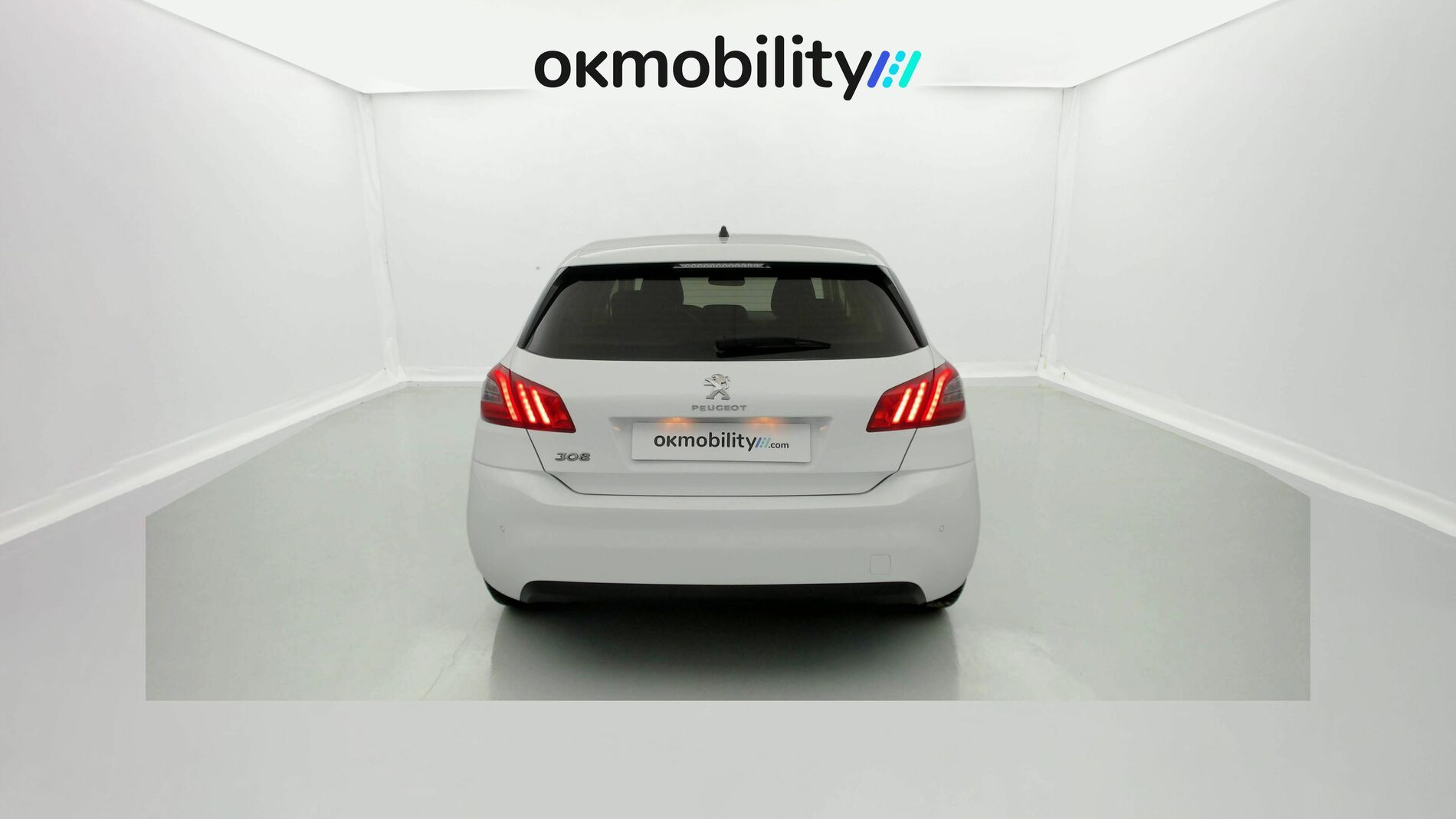 peugeot 308 active pack 1.2 PURETECH 110CV 2021 blanco banquise 11