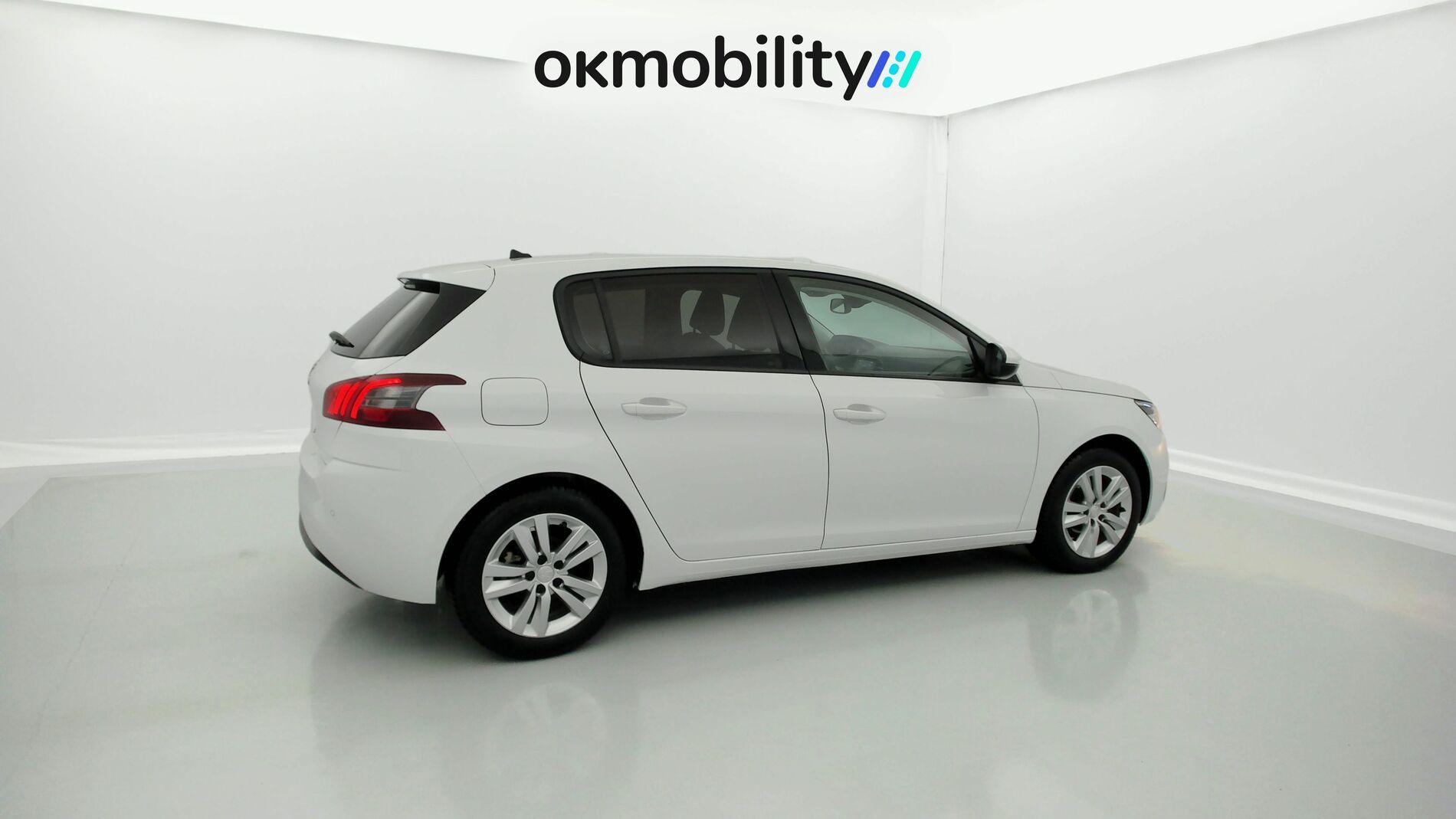 peugeot 308 active pack 1.2 PURETECH 110CV 2021 blanco banquise 13