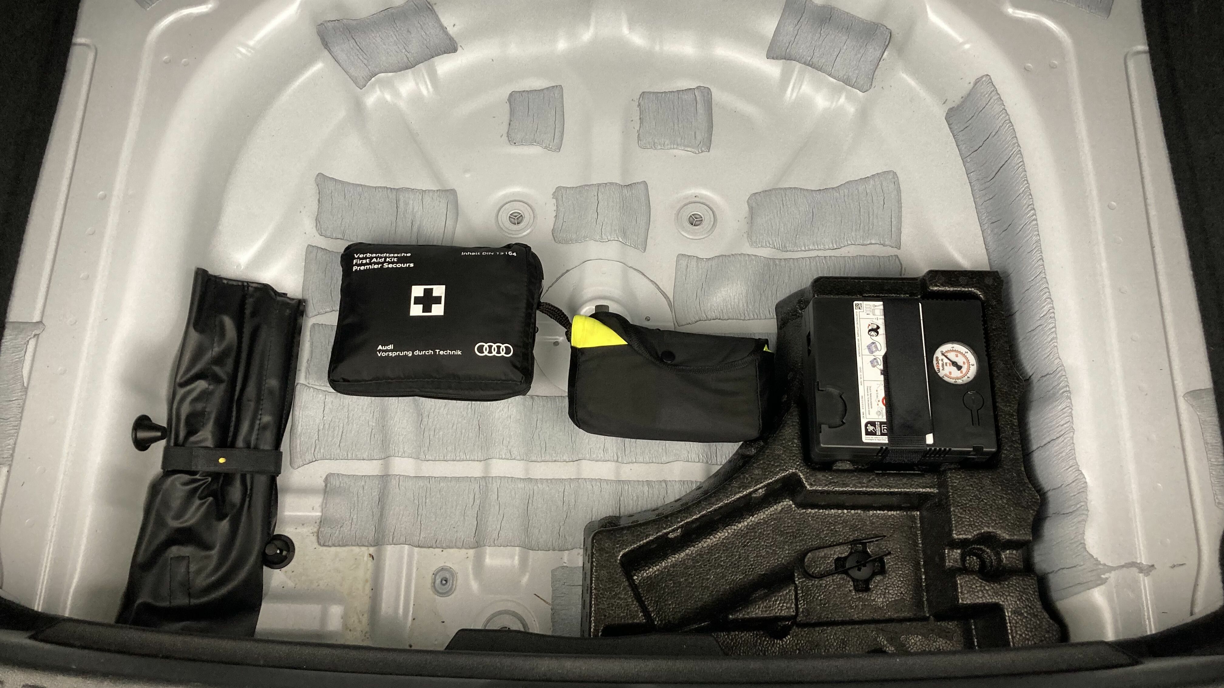 audi a3 sportback s line 35 TFSI 150 STRONIC 2024 gletscherweiß met. 23