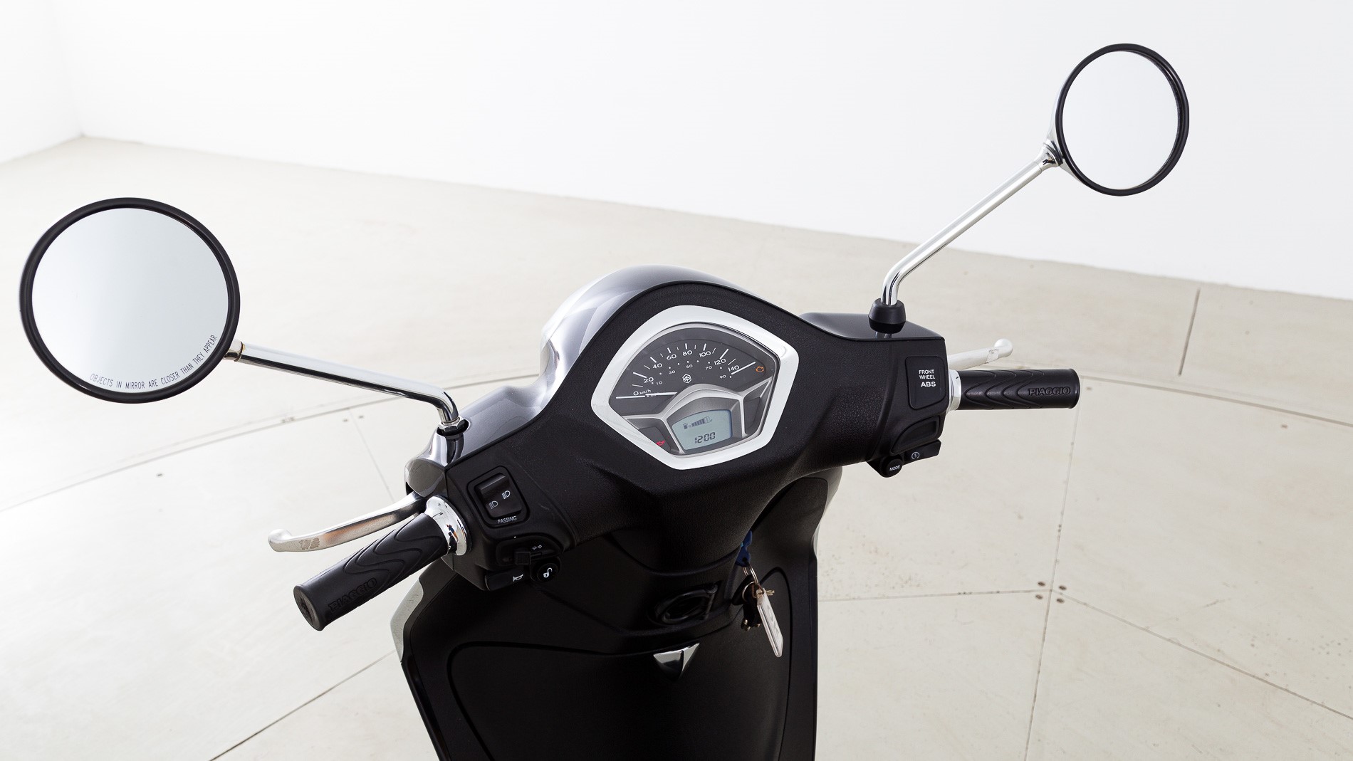 piaggio liberty nv 125CC 2022 negro 22