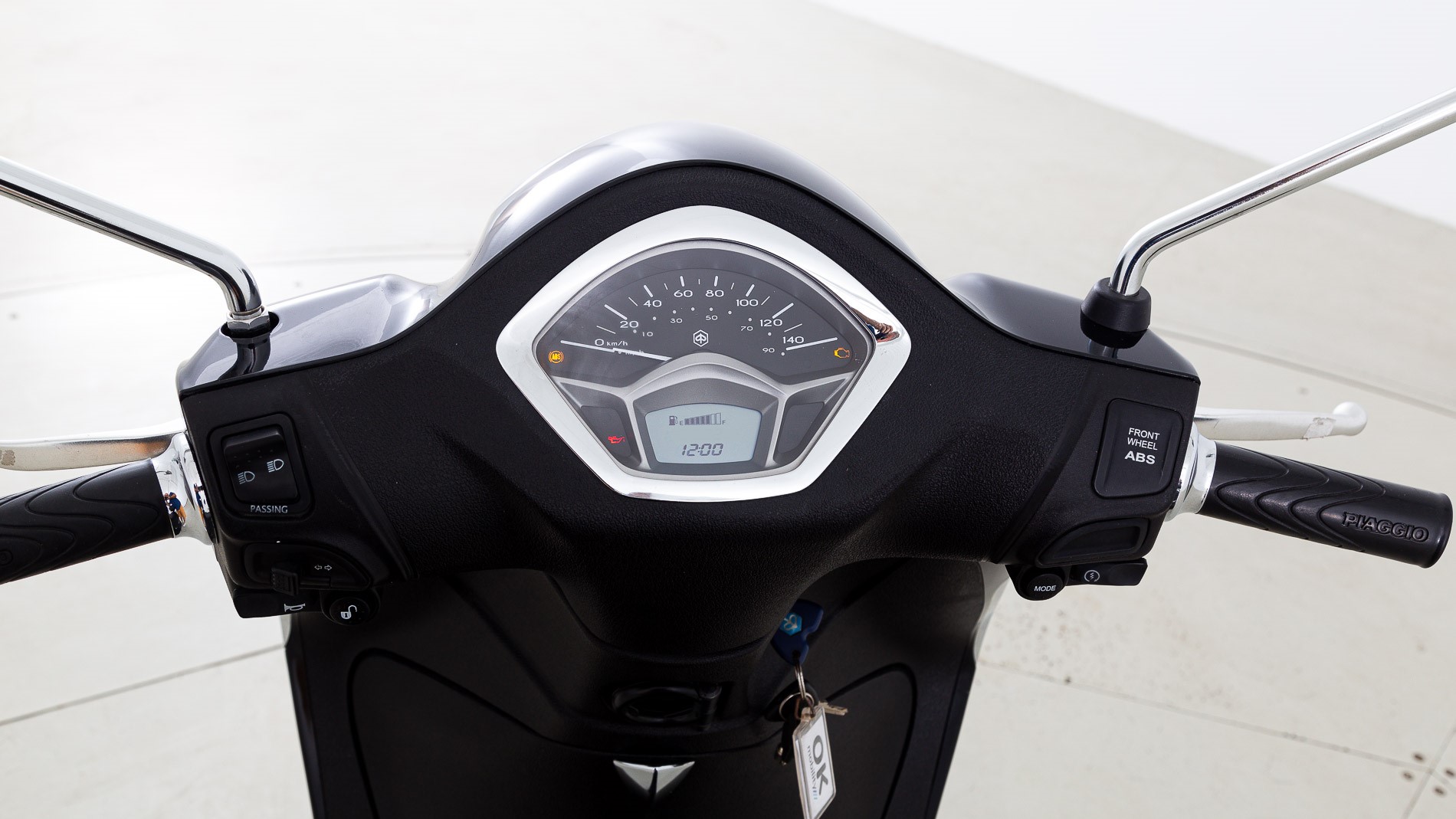 piaggio liberty nv 125CC 2022 negro 24