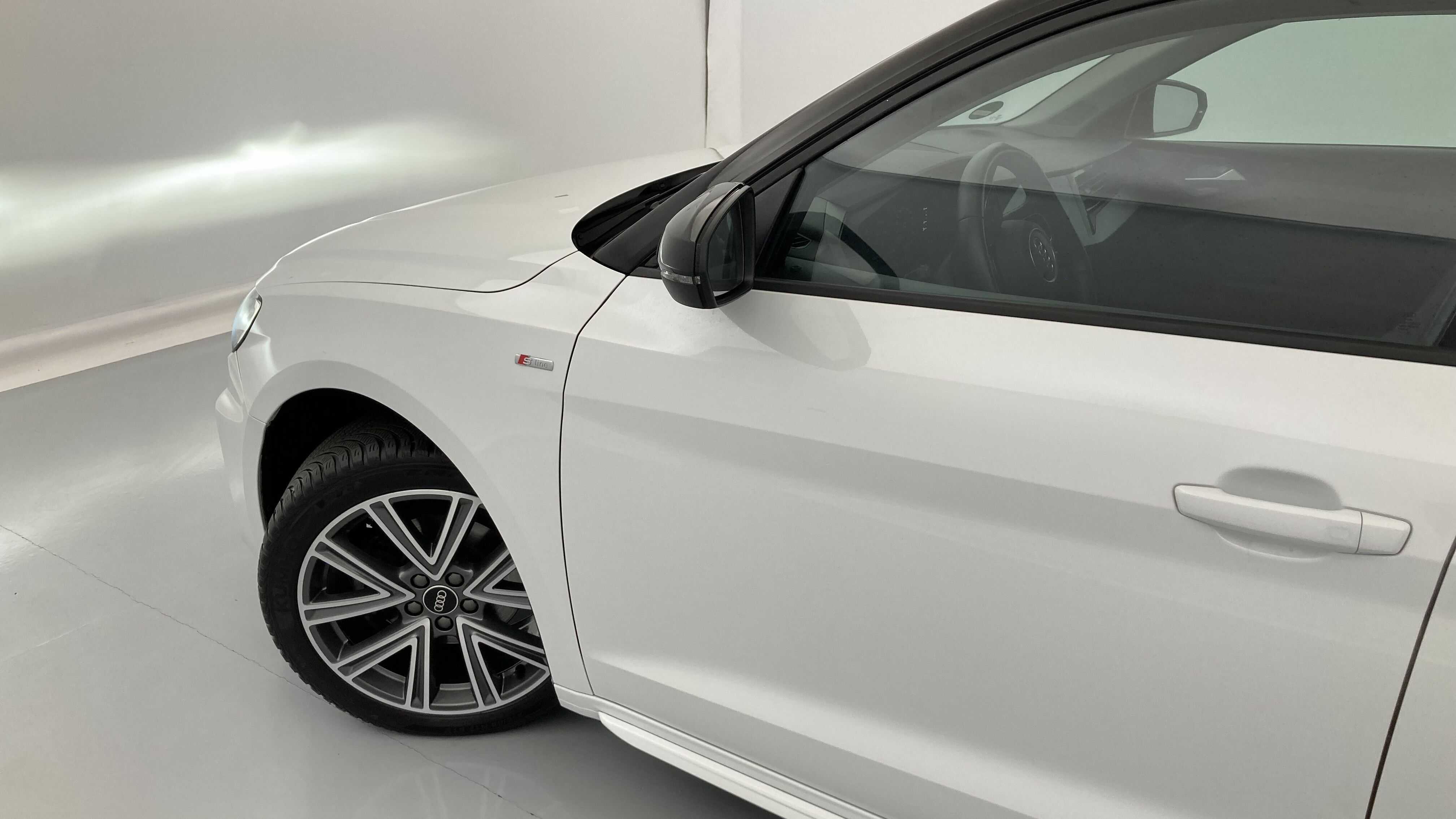 audi a1 sportback s line 30 TFSI 110 2022 gletscherweis / mythosschwarz 29