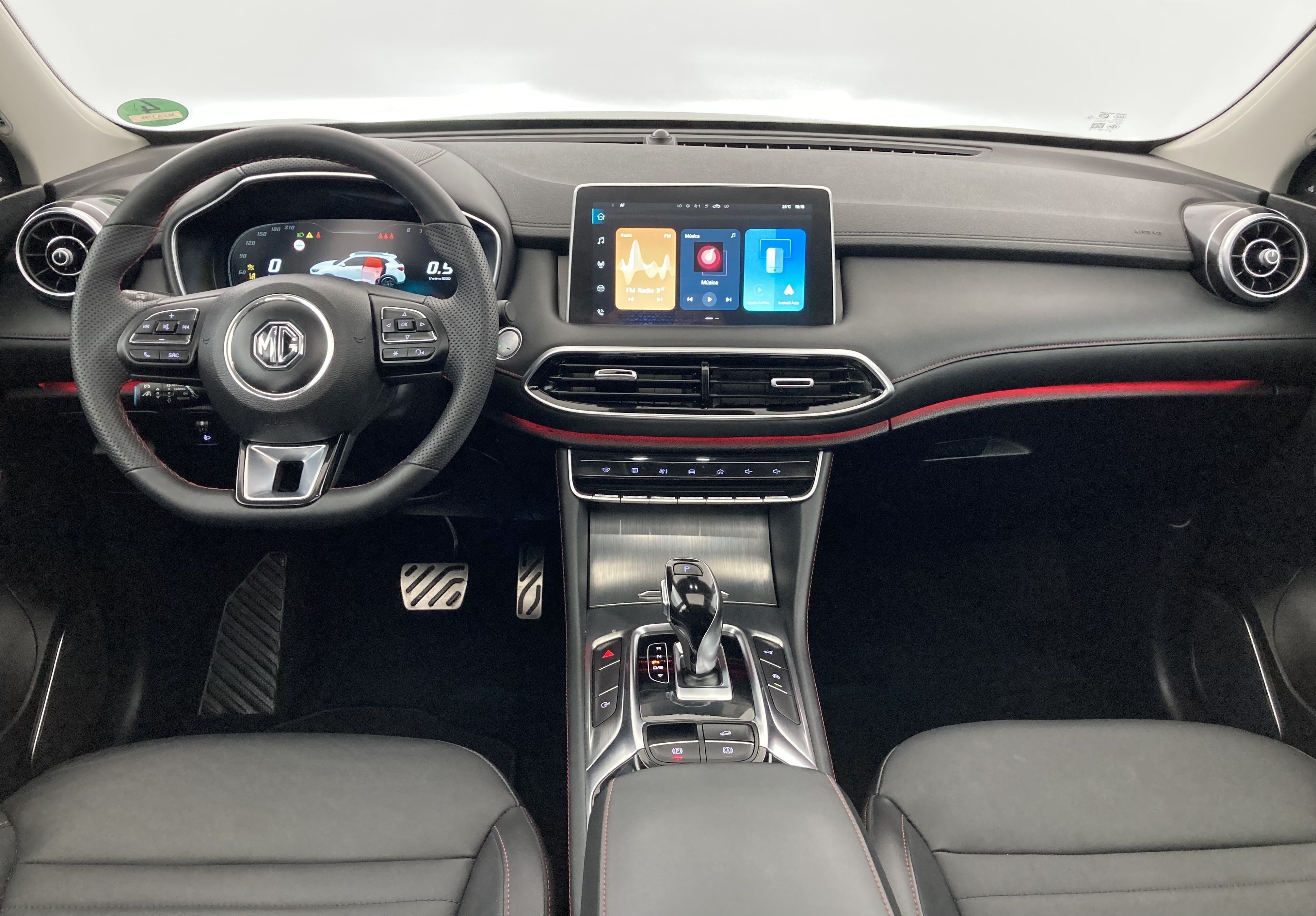 mg hs luxury 1.5 T-GDI 162 AT 2024 pebble black 28