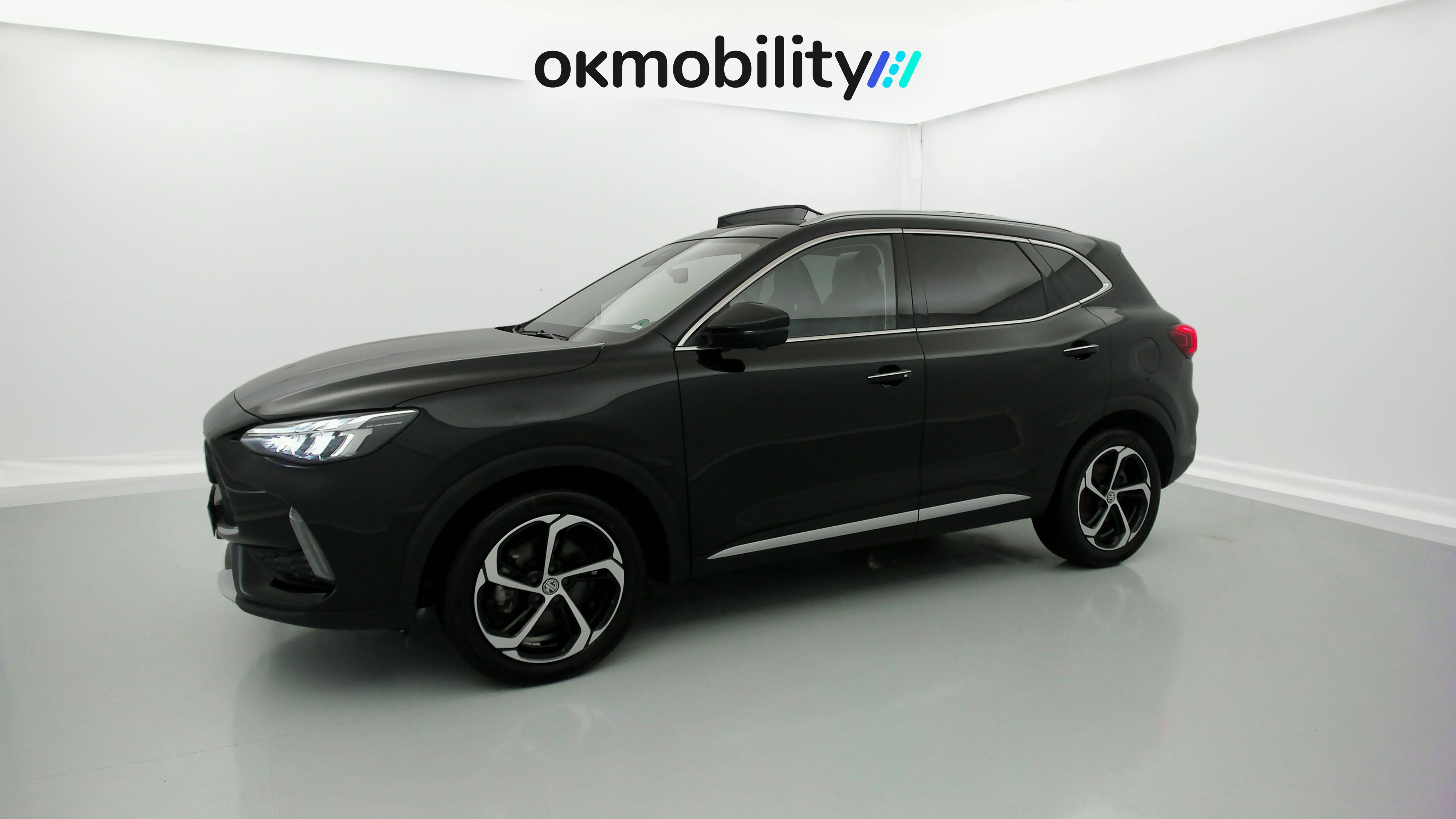 mg hs luxury 1.5 T-GDI 162 AT 2024 pebble black 7