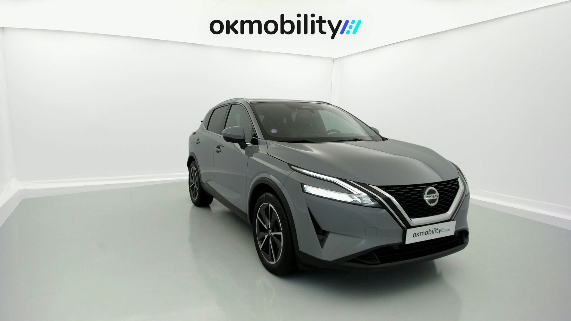 nissan qashqai tekna 1.3 DIG-T 140 MHEV 2022 grey 3