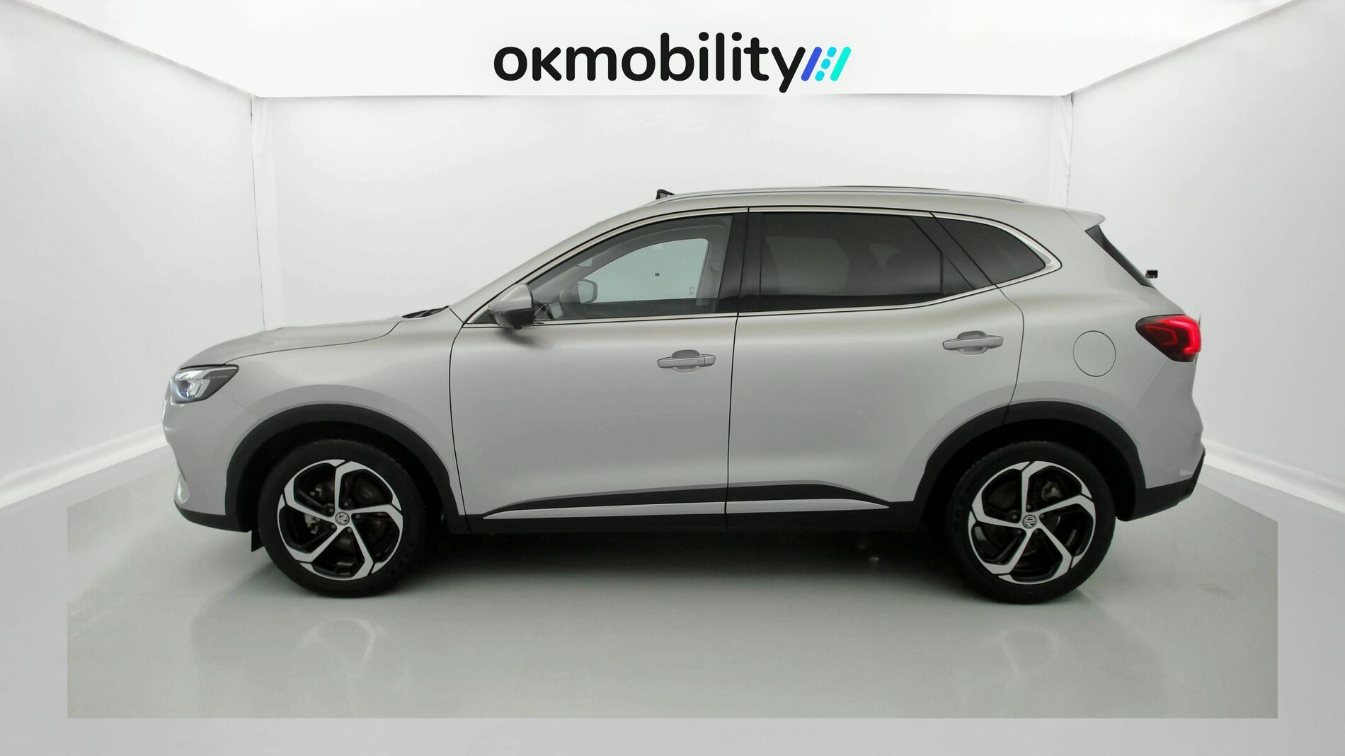 mg hs luxury 1.5 T-GDI 162 AT 2024 medal silver 8