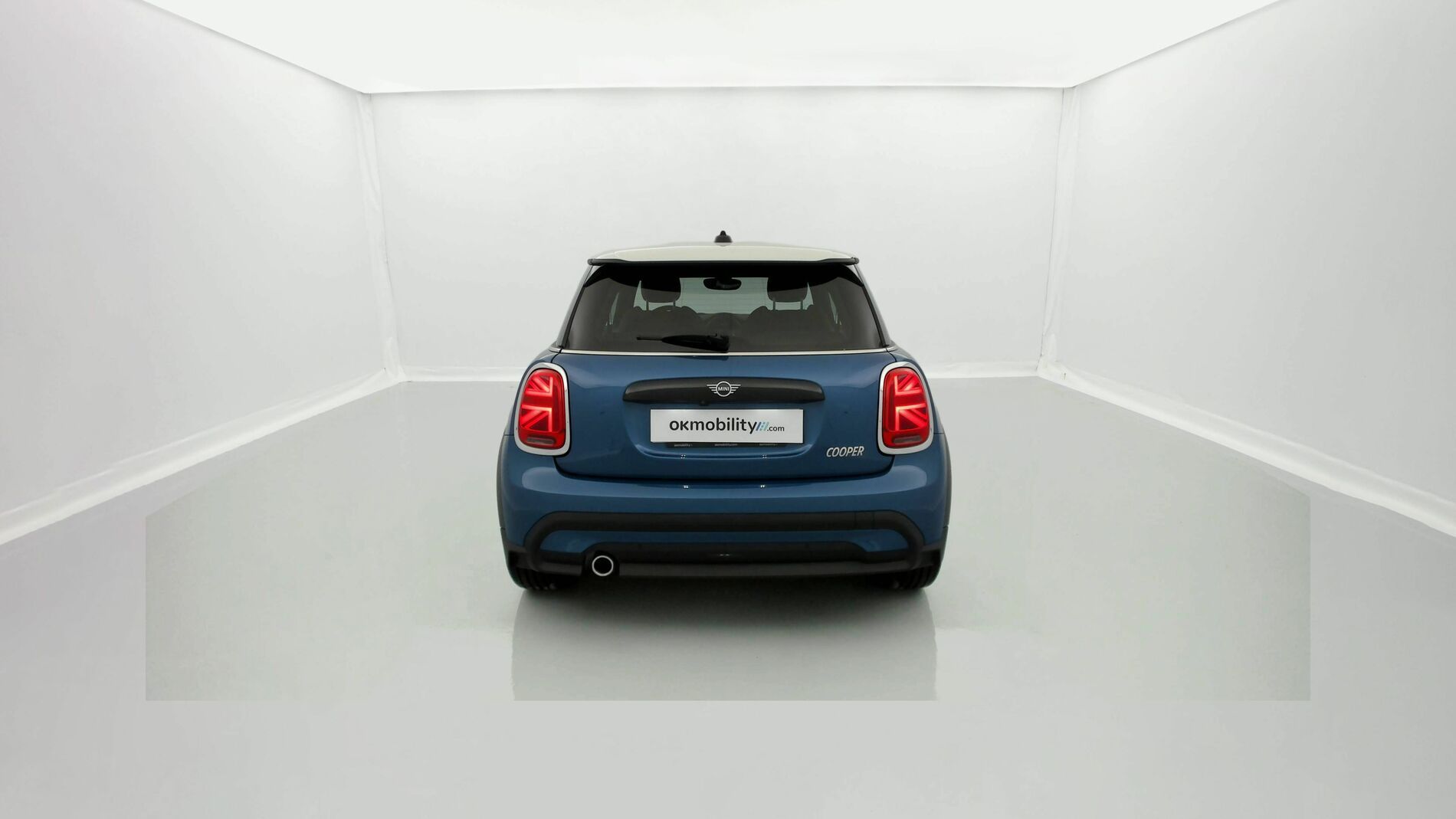 mini mini 3 puertas cooper 1.5 136CV STEPTRONIC 2023 island blue / blanco 6