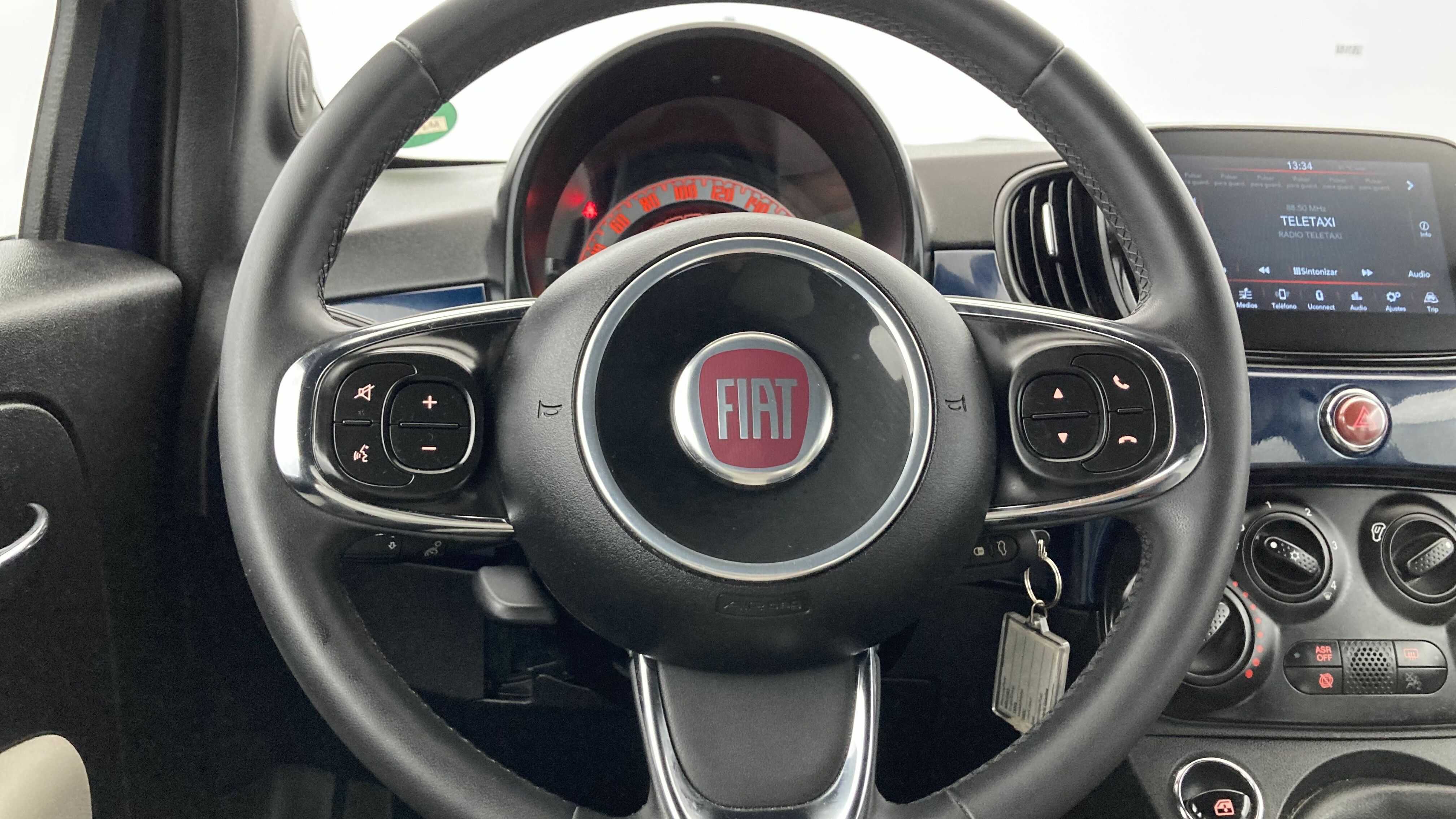 fiat 500c dolcevita 1.0 HYBRID 70 MHEV 2022 azul dipinto 17