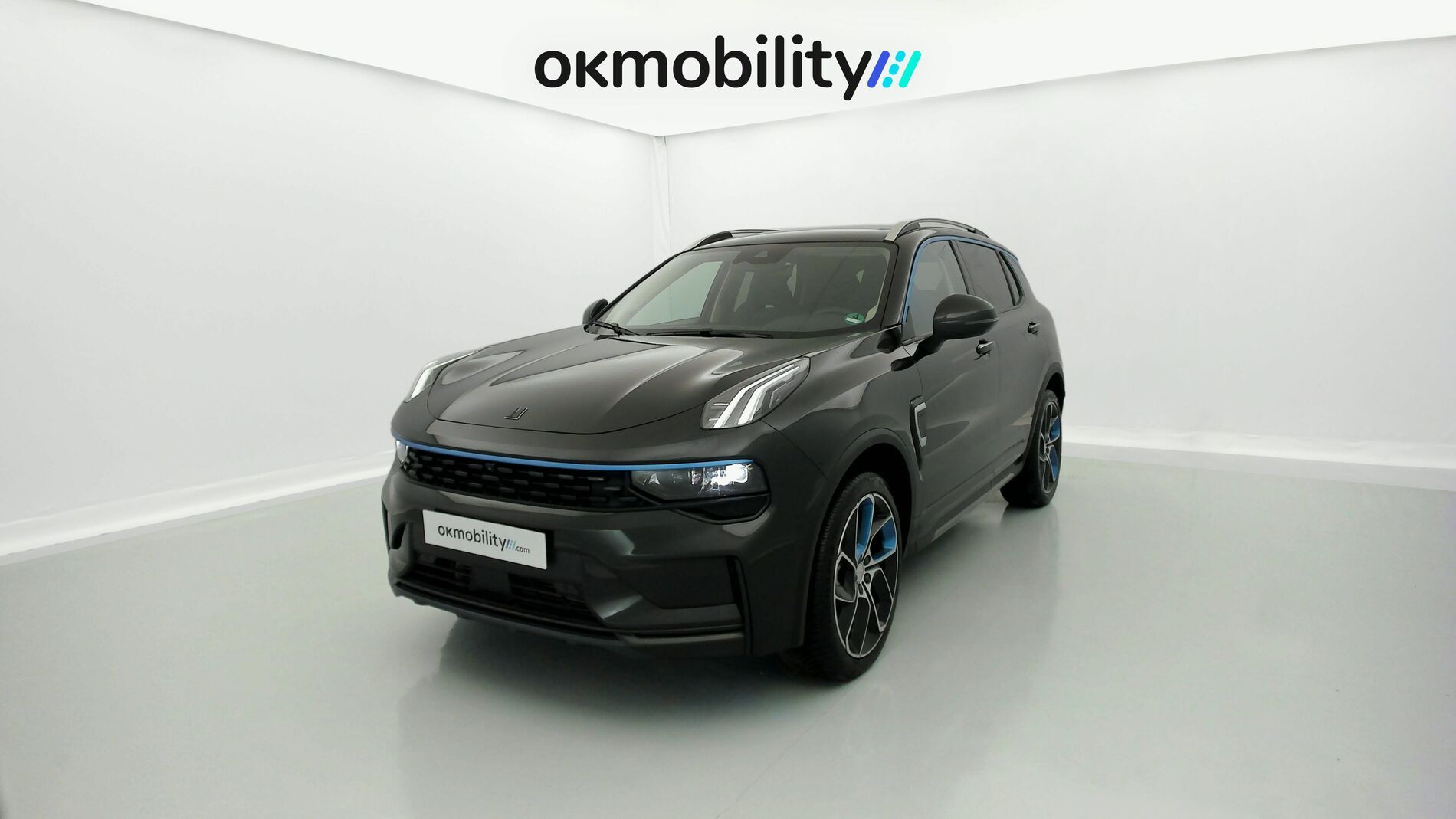 lynk&co 1 nv 1.5 PHEV 261 2022 black 1
