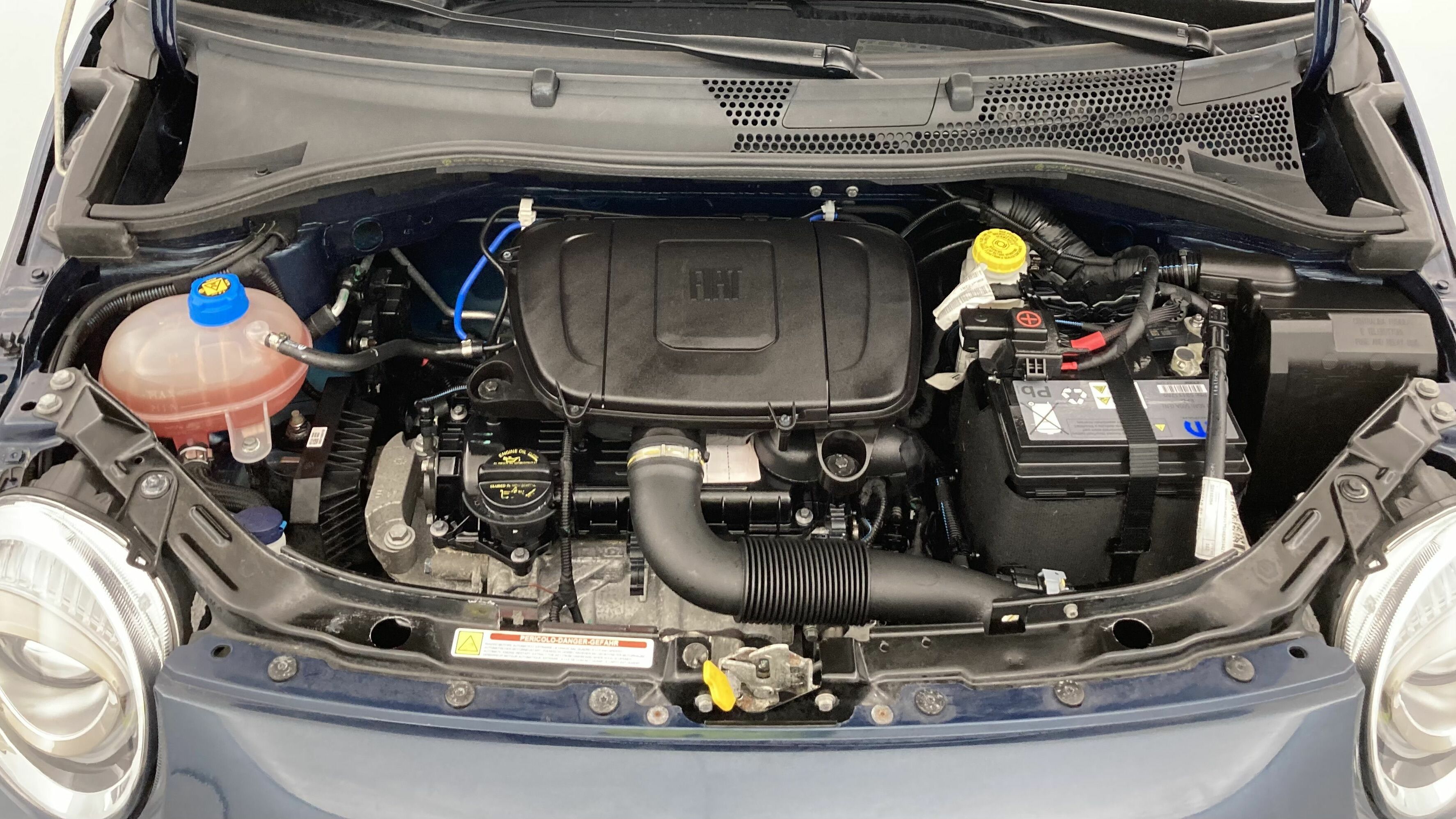 fiat 500c dolcevita 1.0 HYBRID 70 MHEV 2022 azul dipinto 25