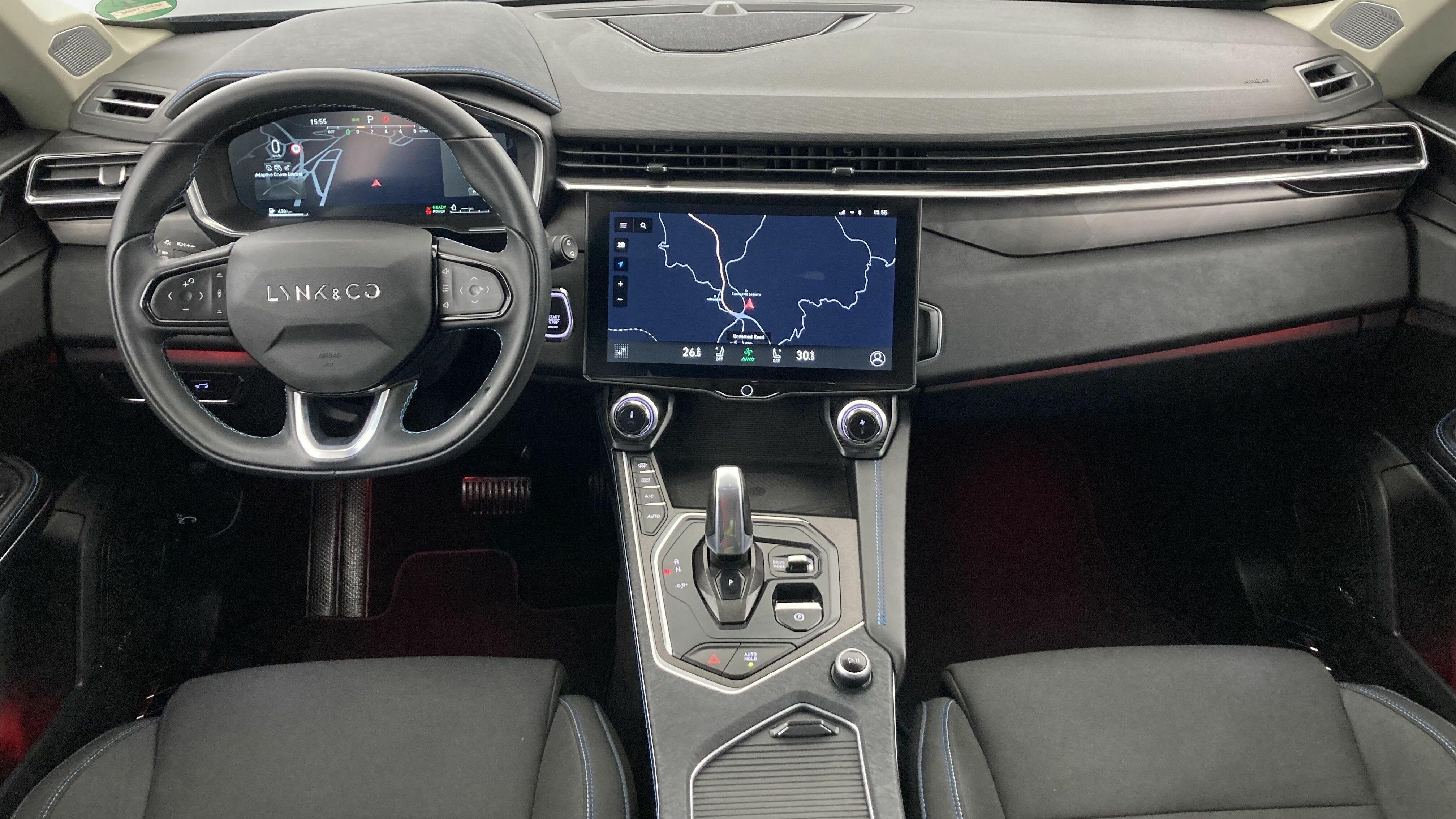 lynk&co 1 nv 1.5 PHEV 261 2022 black 16