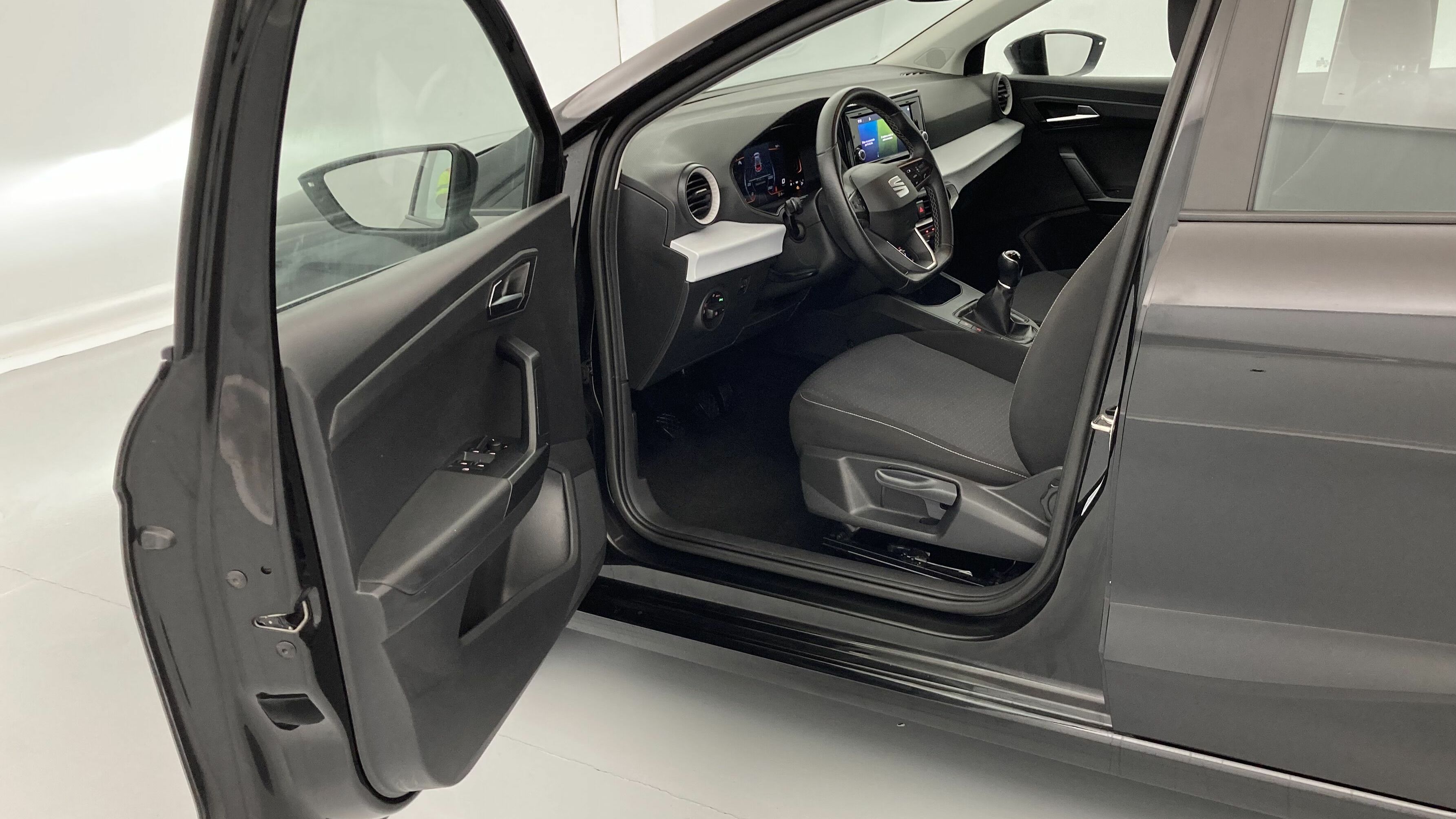 seat ibiza style 1.0 TSI 95 2023 preto midnight 13