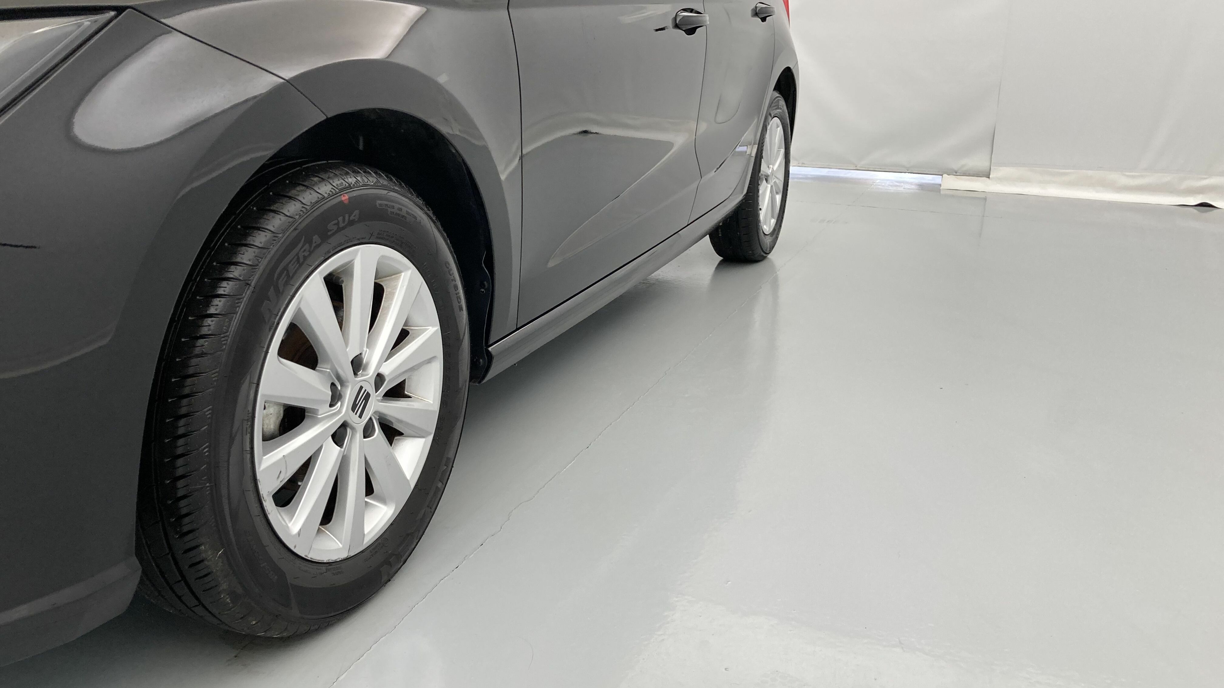 seat ibiza style 1.0 TSI 95 2023 preto midnight 26