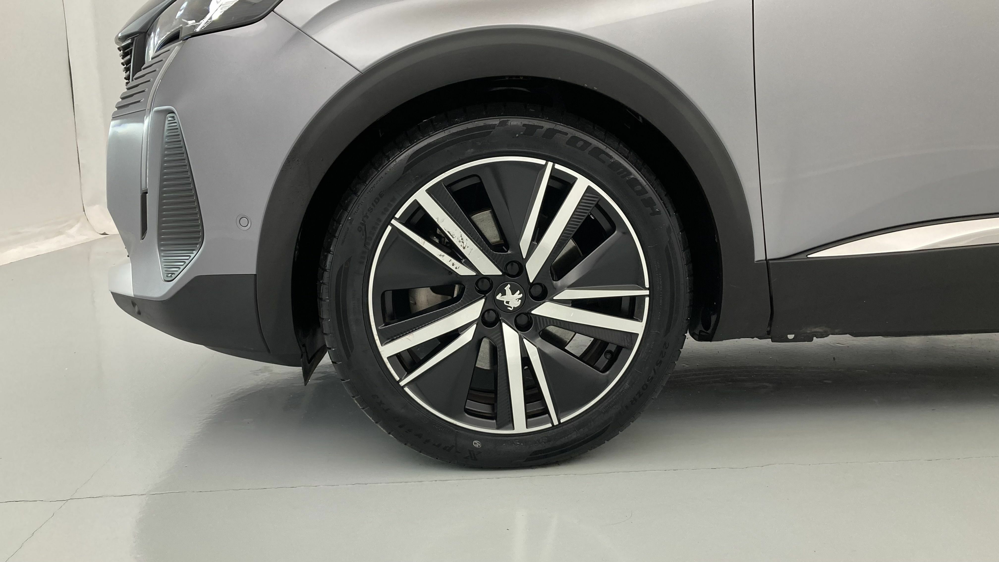 peugeot 3008 gt pack 1.6 HYBRID 300 EAT PHEV 2022 gris artense / negro 25