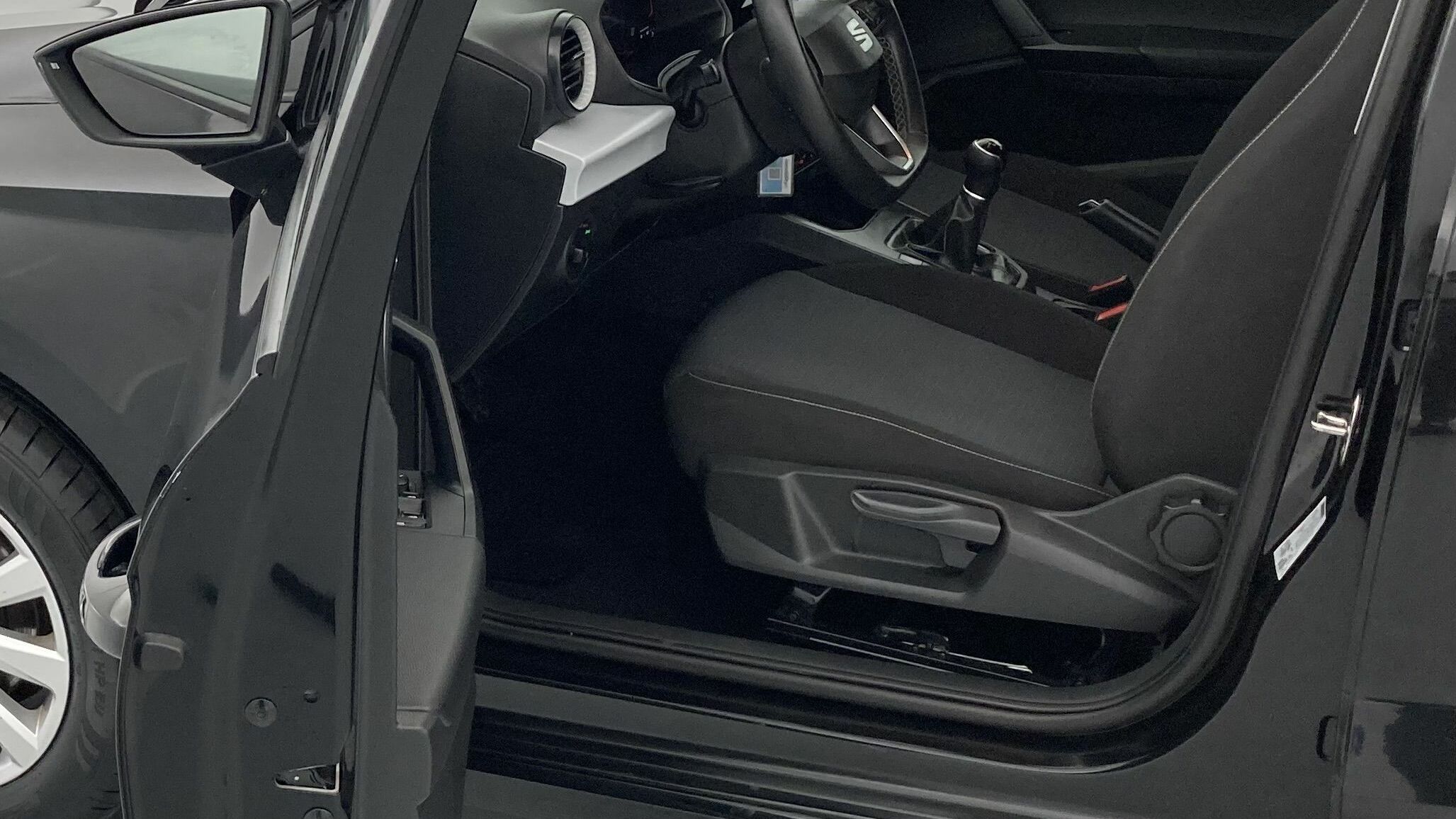 seat ibiza style 1.0 TSI 95 2023 preto midnight 13