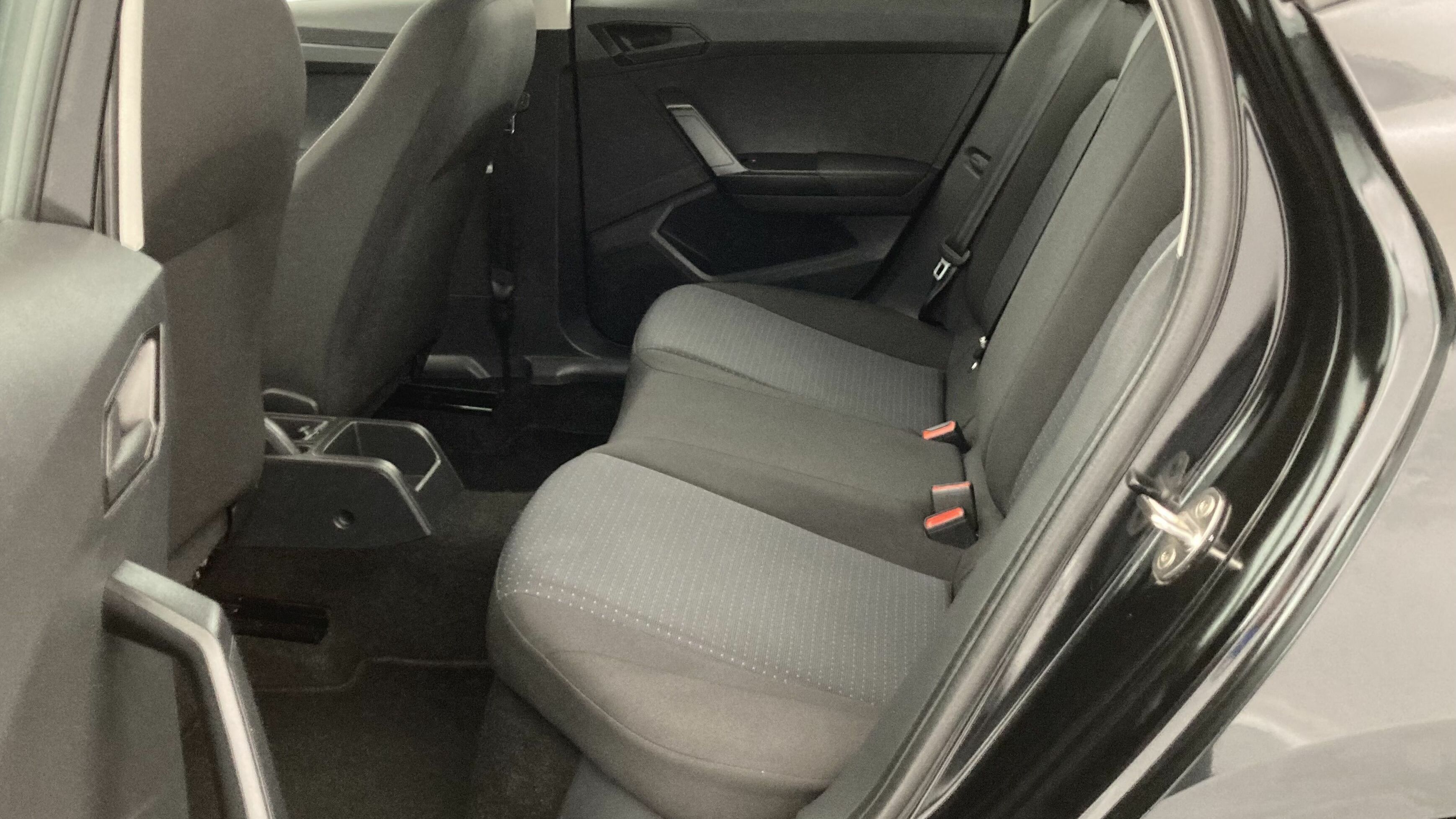 seat ibiza style 1.0 TSI 95 2023 preto midnight 21