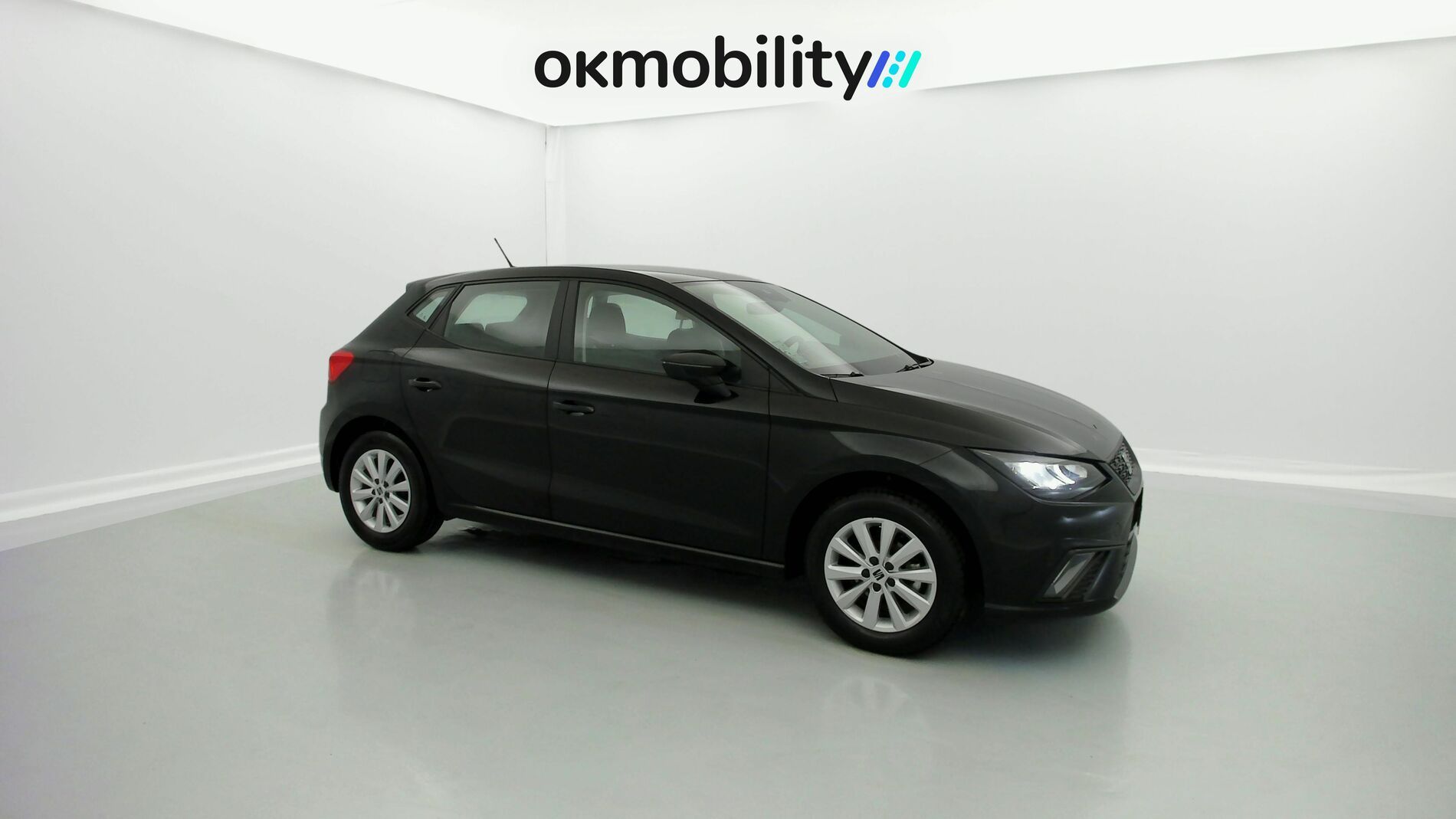 seat ibiza style 1.0 TSI 95 2023 preto midnight 2