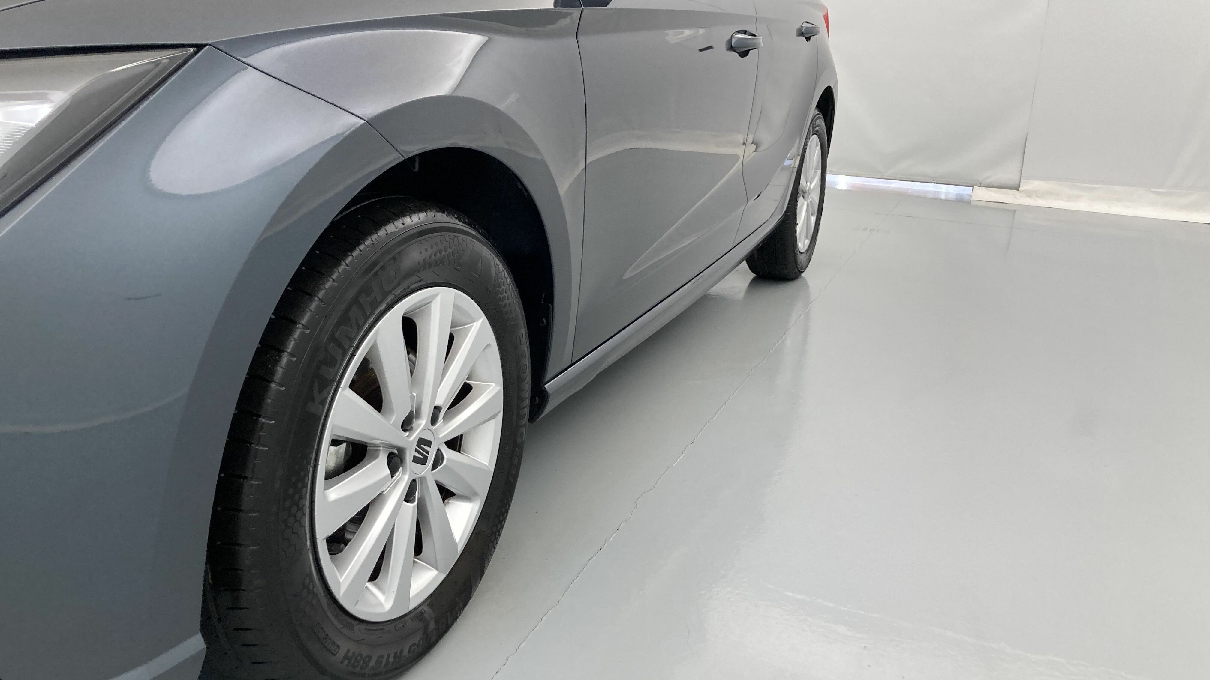 seat ibiza style 1.0 TSI 95 2023 magnetic tech 26