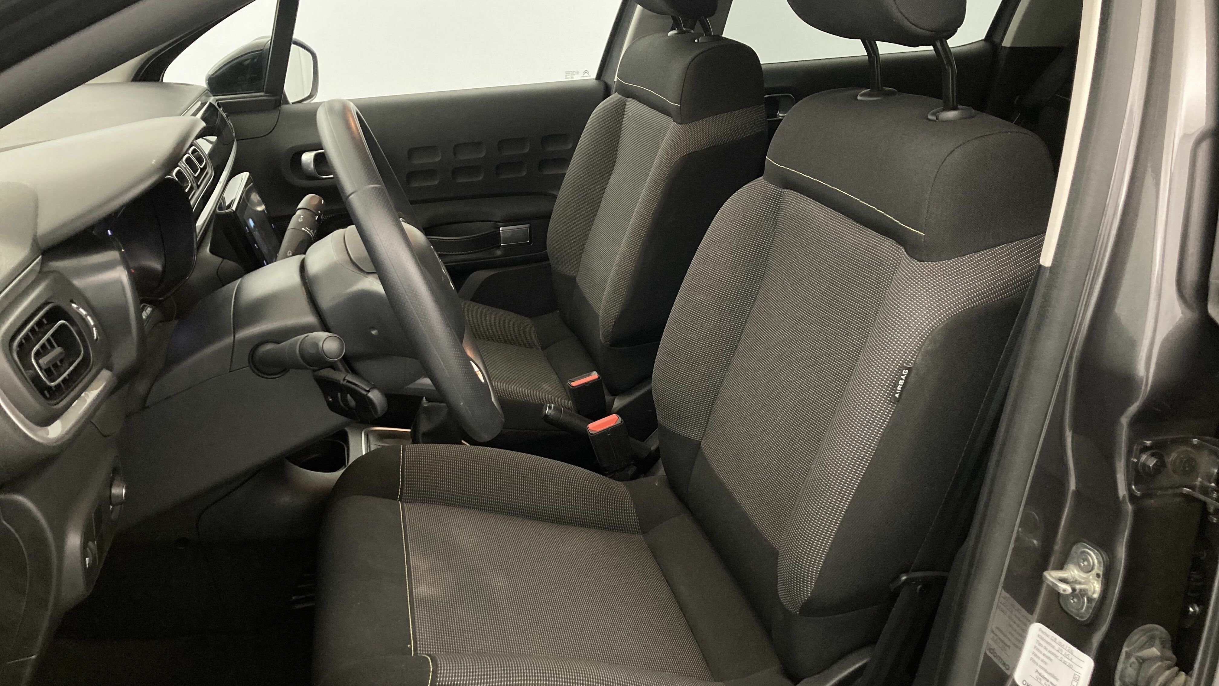 citroen c3 origin max 1.2 PURETECH 83 2024 gris platino / negro 13