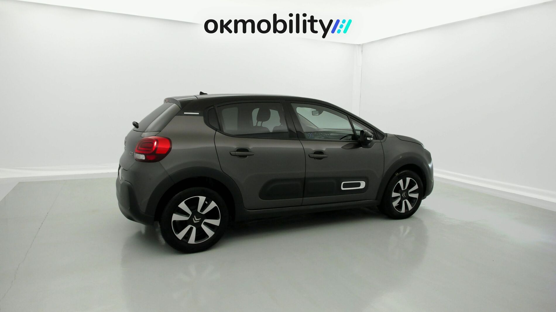 citroen c3 origin max 1.2 PURETECH 83 2024 gris platino / negro 11