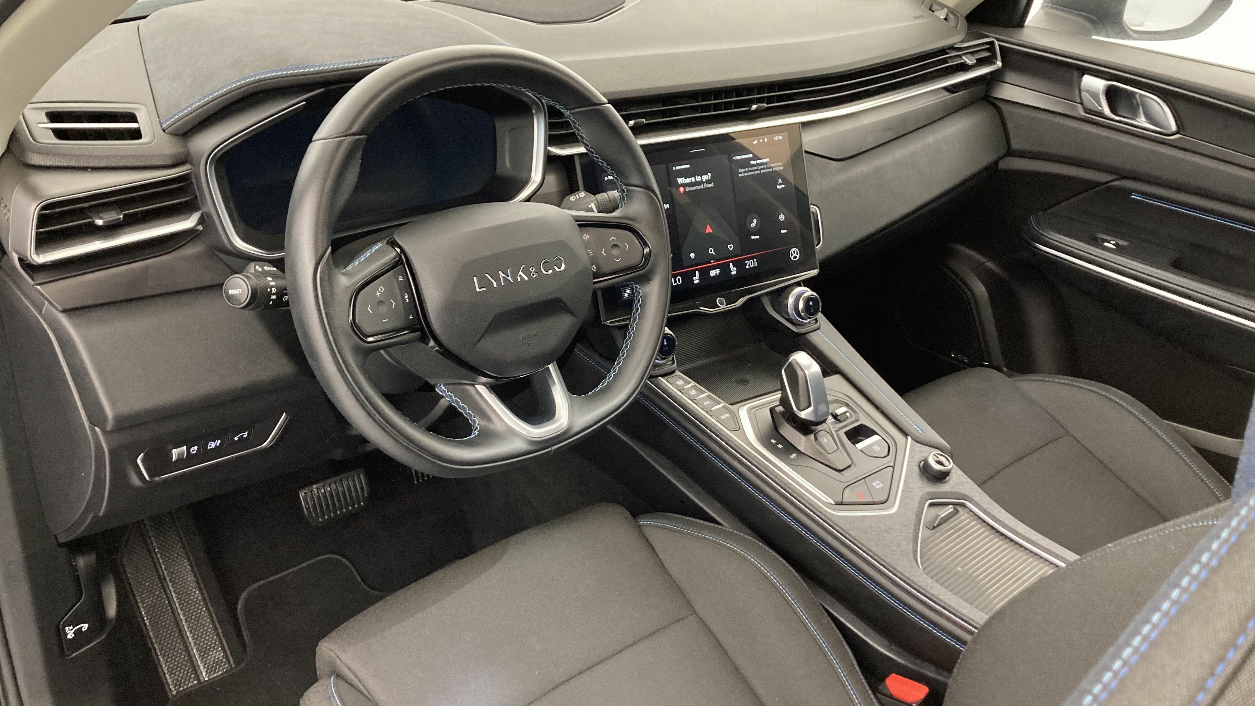 lynk&co 1 nv 1.5 PHEV 261 2022 blue 11