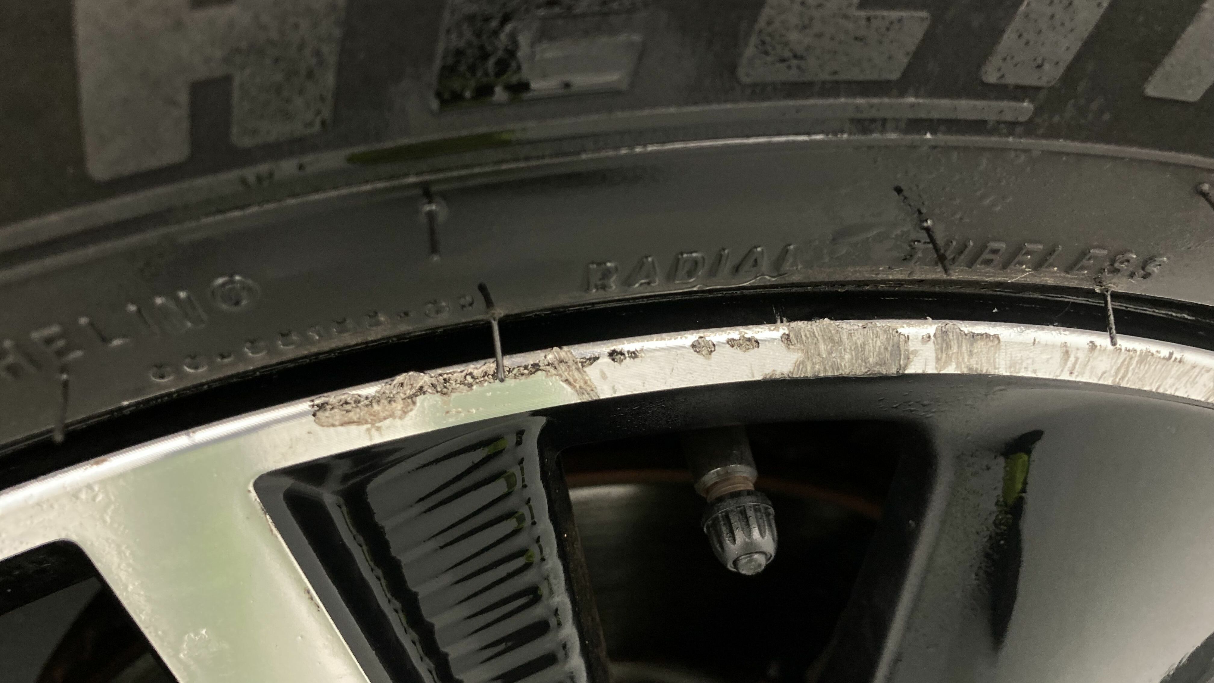 peugeot 3008 gt pack 1.6 HYBRID 300 EAT PHEV 2022 gris artense / negro 29