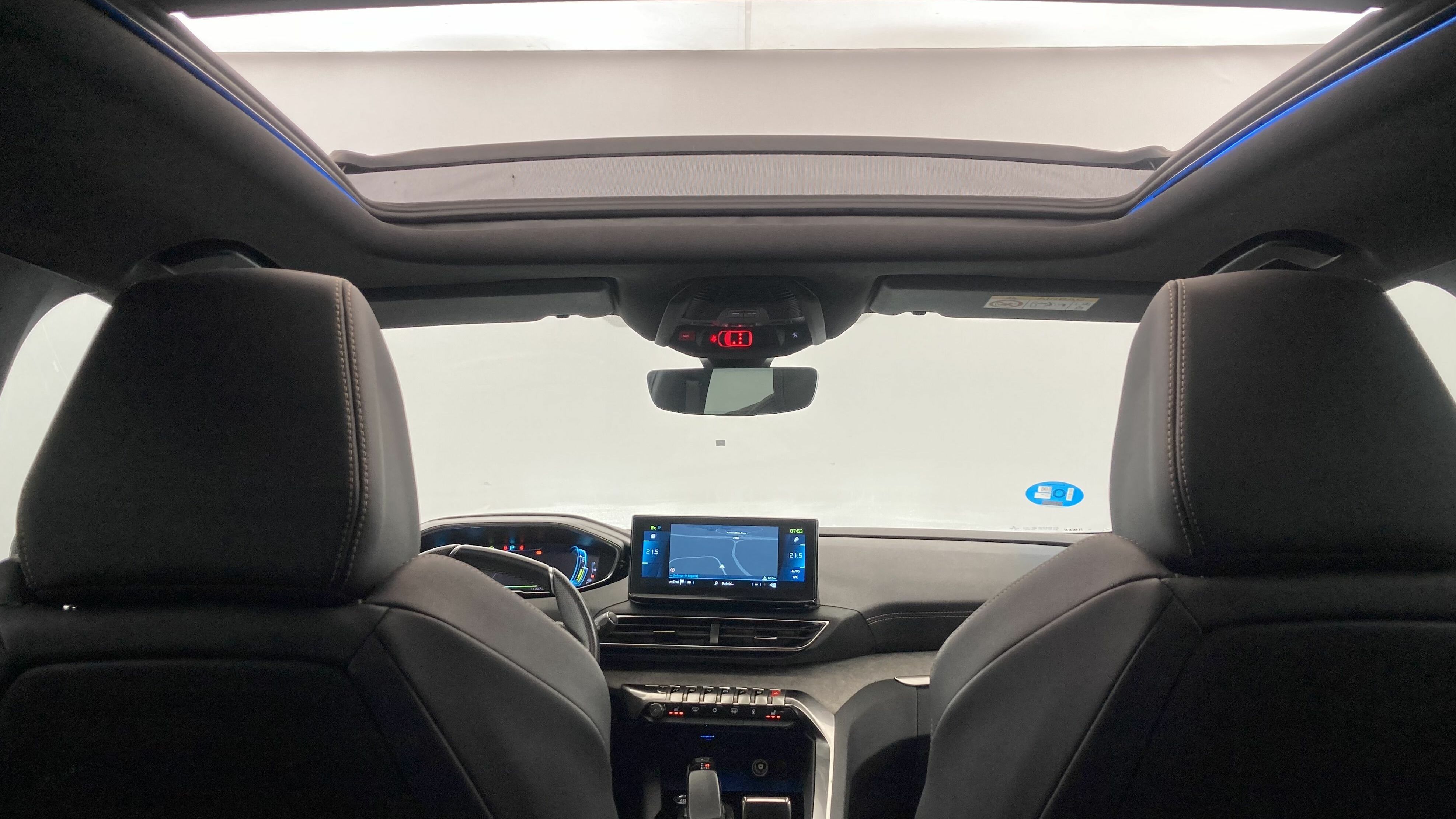 peugeot 3008 gt pack 1.6 HYBRID 300 EAT PHEV 2022 gris artense / negro 30