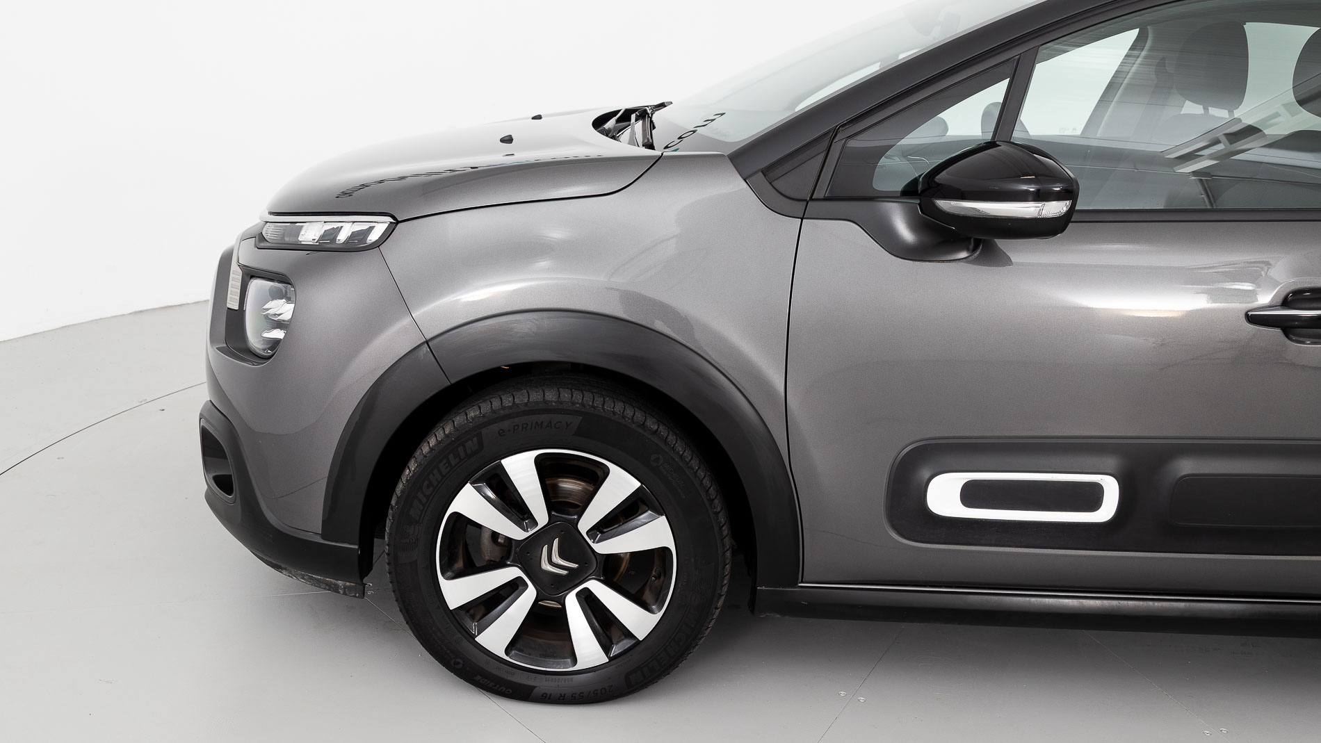citroen c3 origin max 1.2 PURETECH 83 2024 gris platino / negro 22