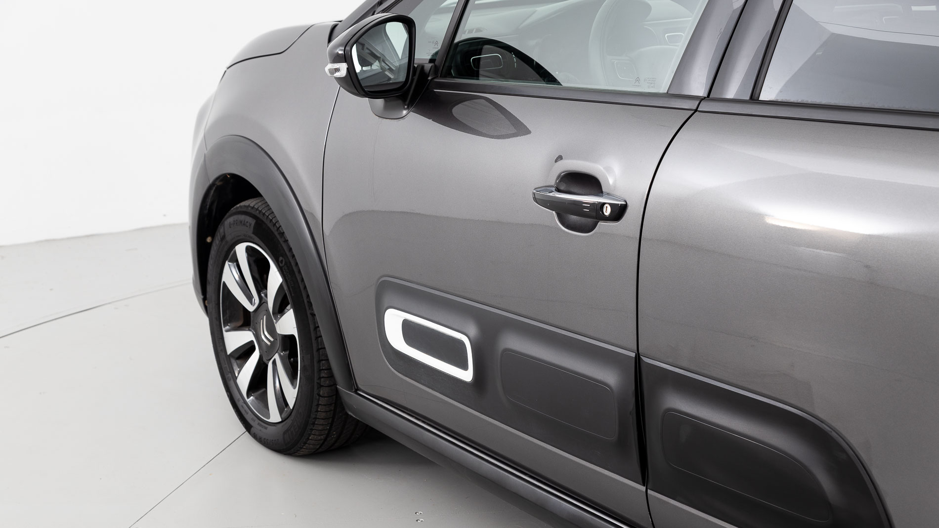 citroen c3 origin max 1.2 PURETECH 83 2024 gris platino / negro 31