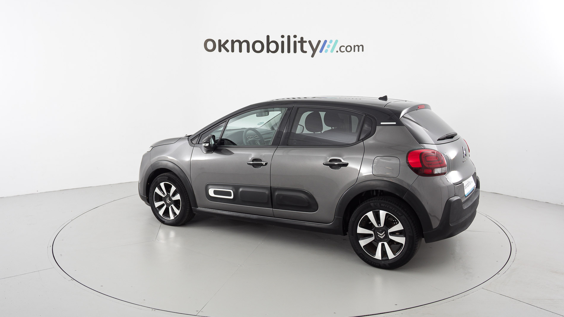 citroen c3 origin max 1.2 PURETECH 83 2024 gris platino / negro 8