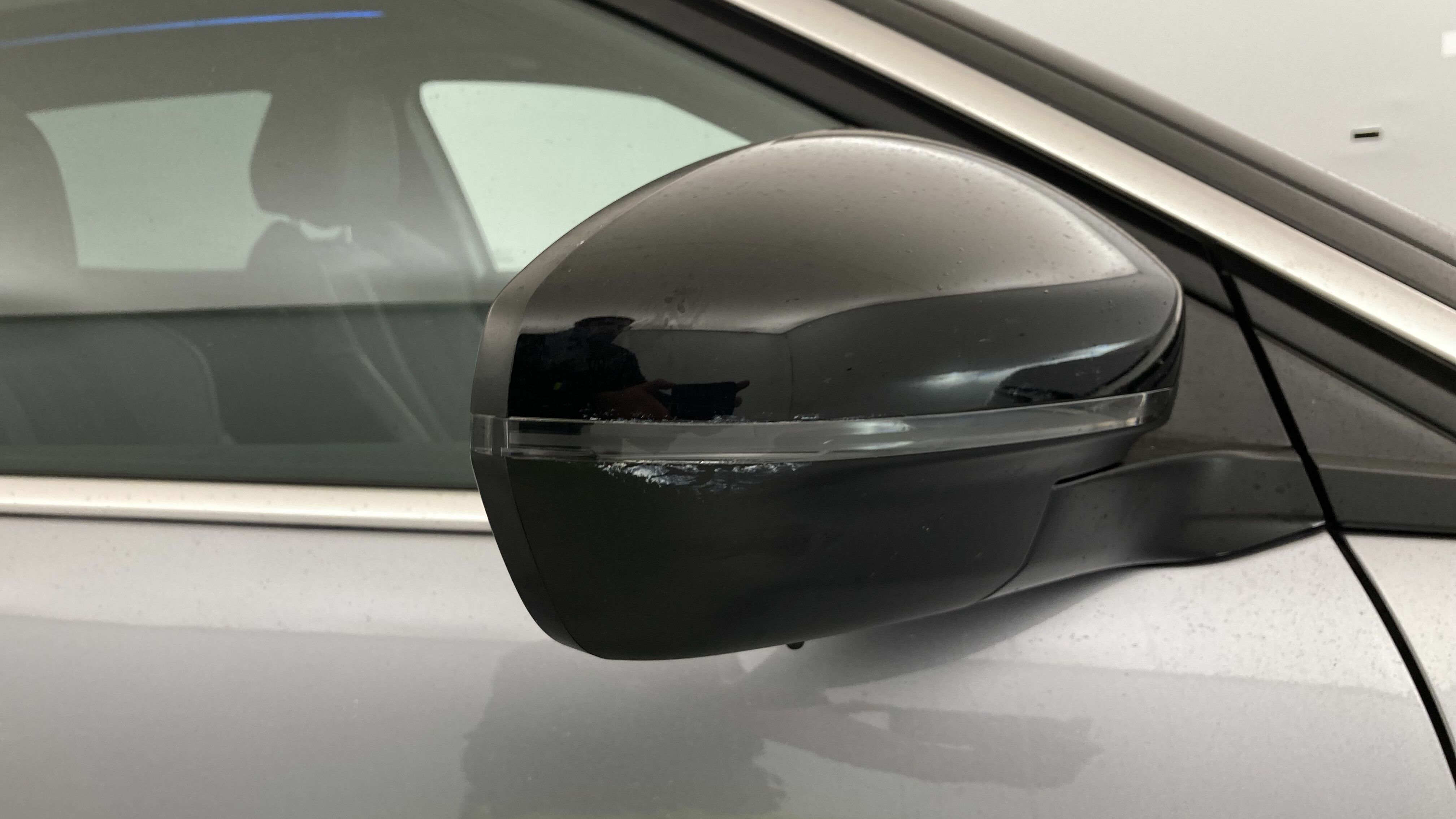 peugeot 3008 gt pack 1.6 HYBRID 300 EAT PHEV 2022 gris artense / negro 30