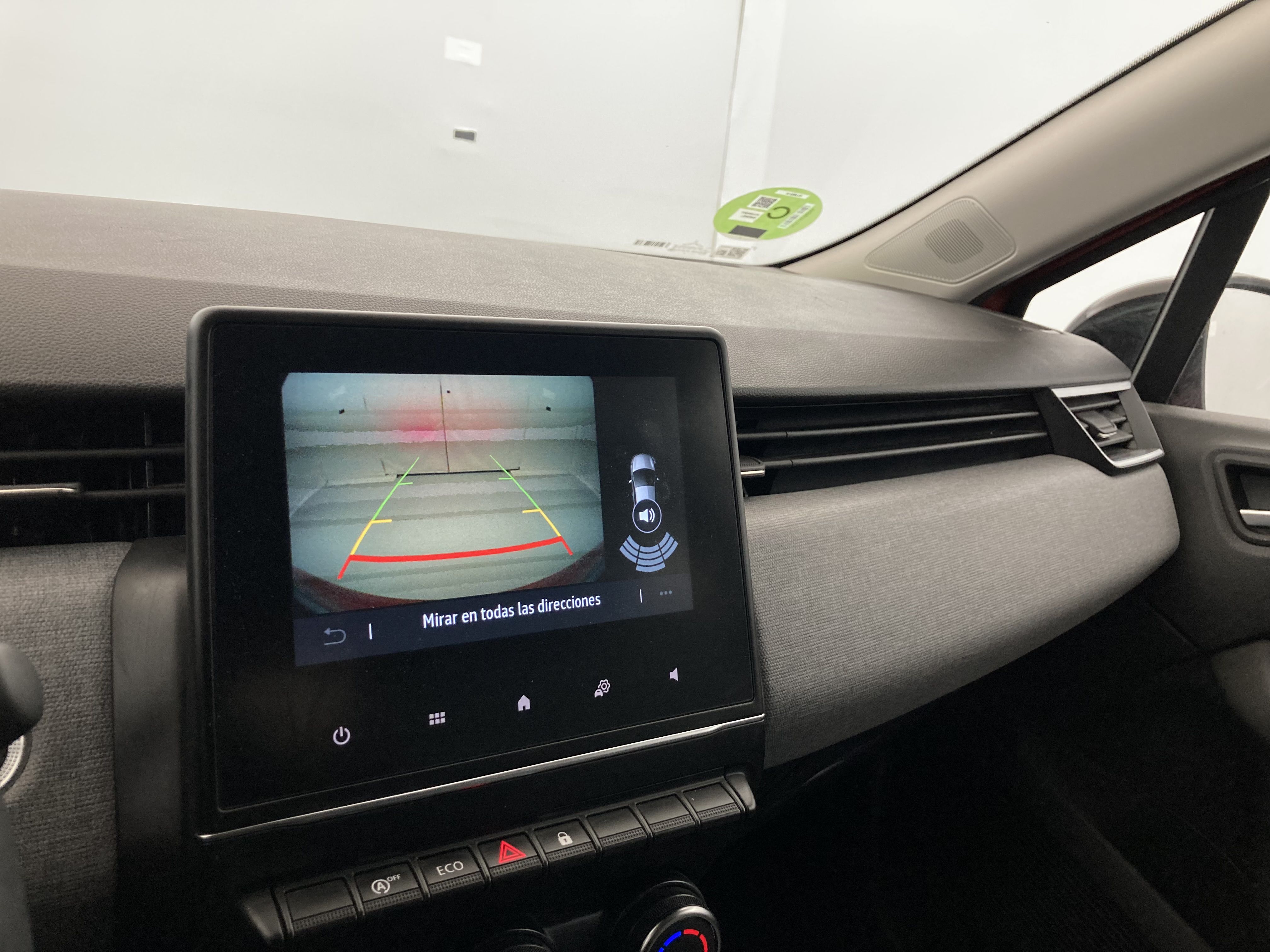 renault clio evolution 1.5 DCI 100 2025 rojo deseo 18