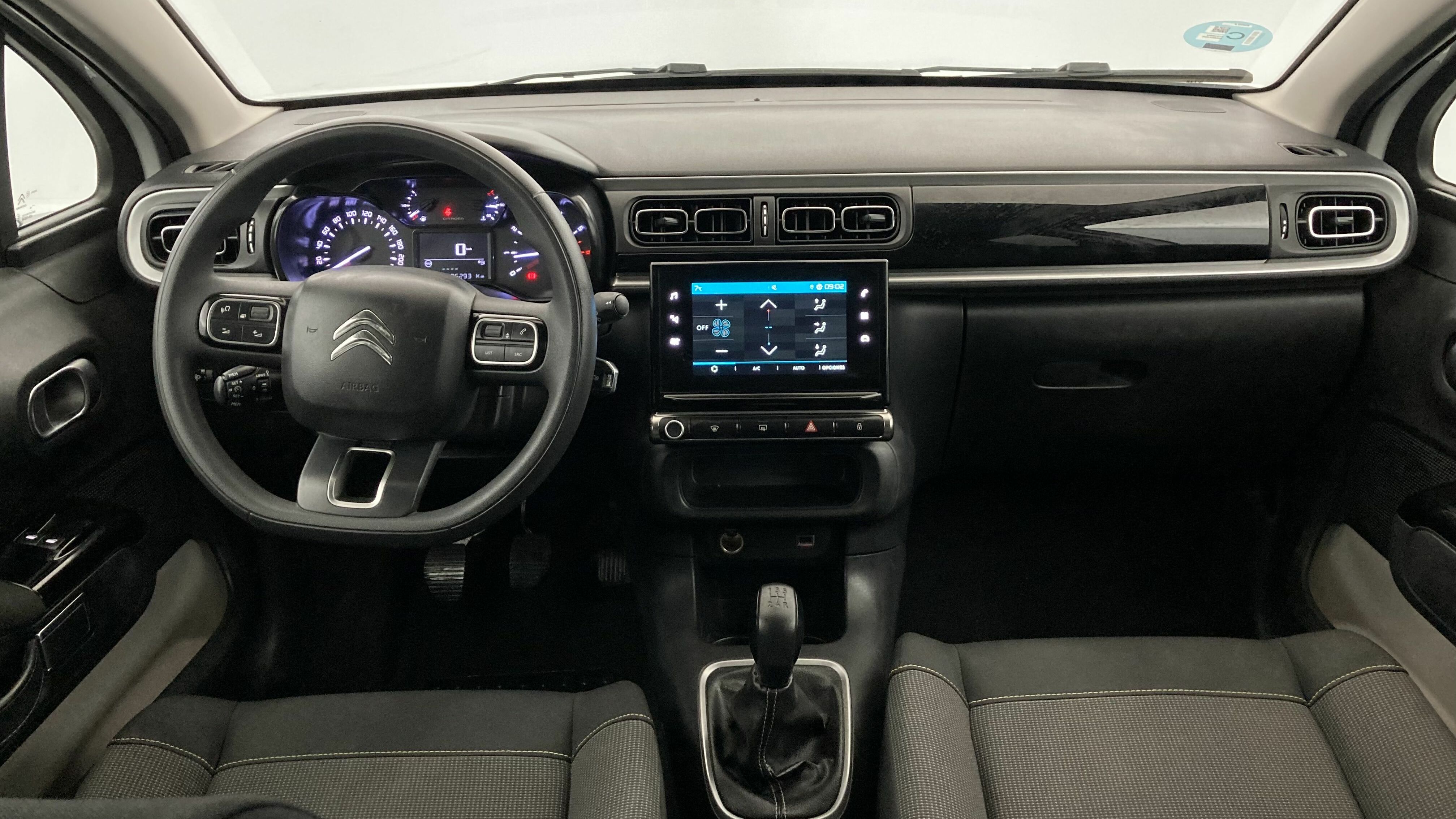 citroen c3 origin max 1.2 PURETECH 83 2024 blanco banquise / negro 17