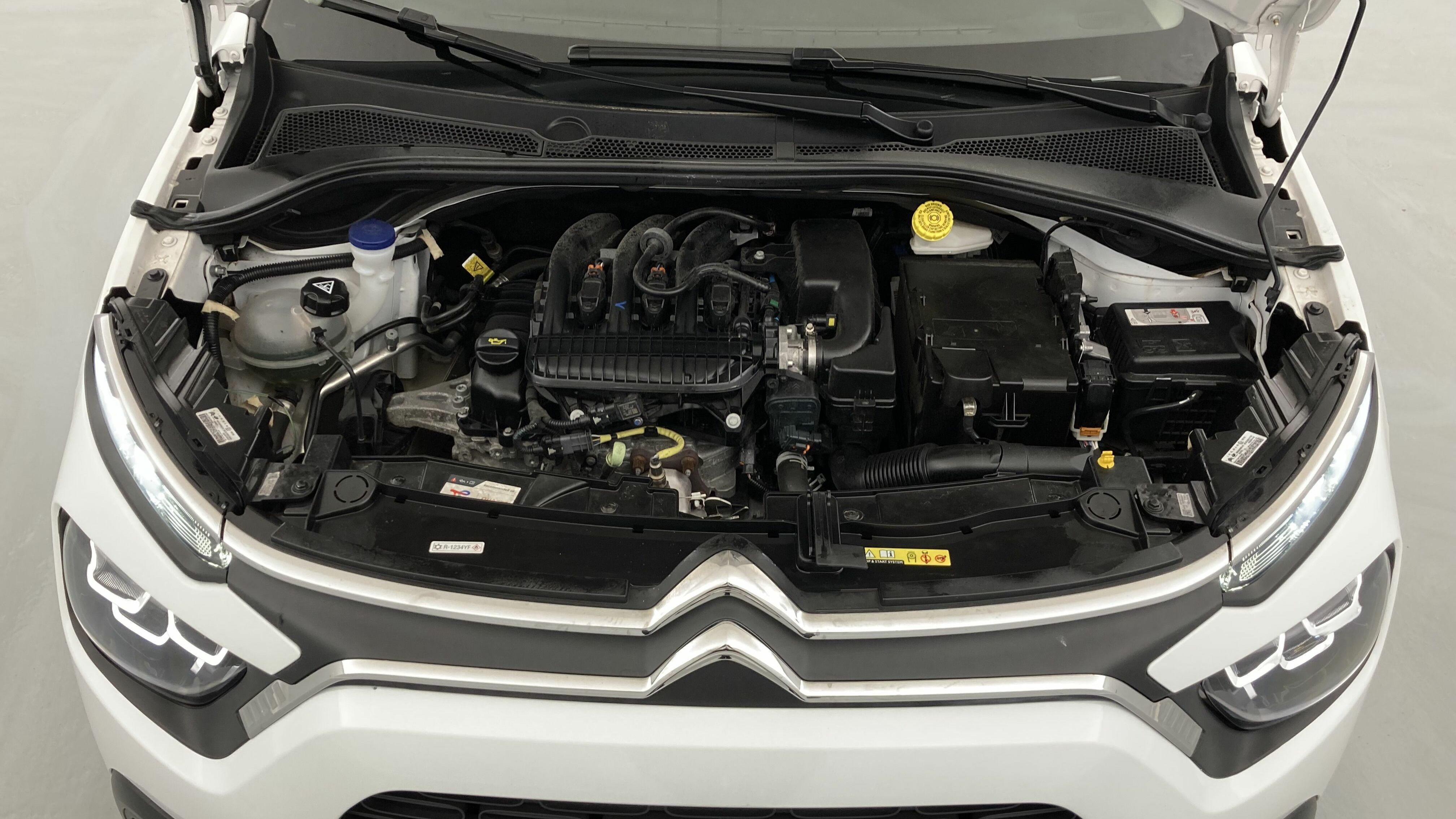 citroen c3 origin max 1.2 PURETECH 83 2024 blanco banquise / negro 26